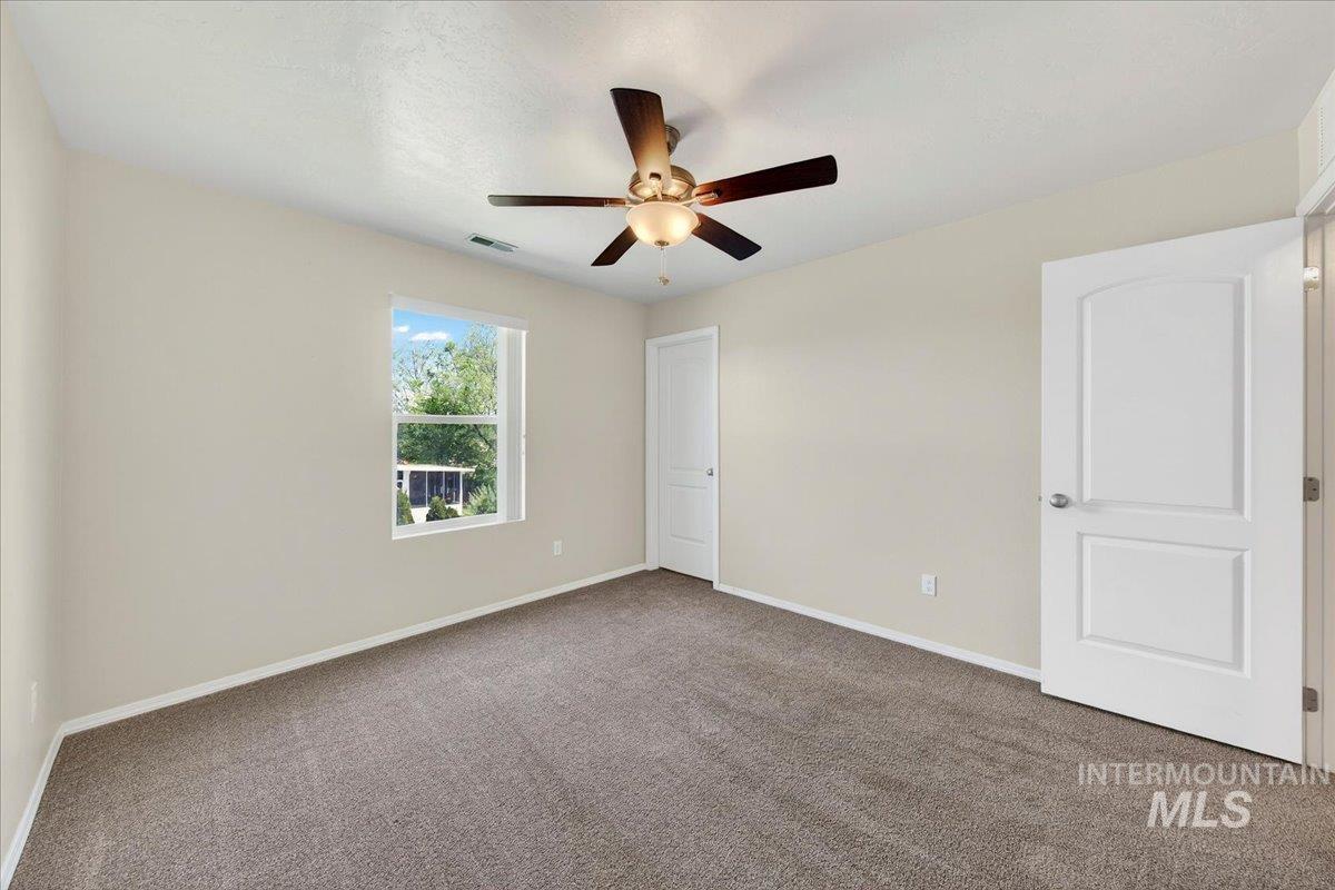 1555 Condor Dr., Middleton, Idaho 83644, 5 Bedrooms, 2.5 Bathrooms, Residential For Sale, Price $515,000, 98984580