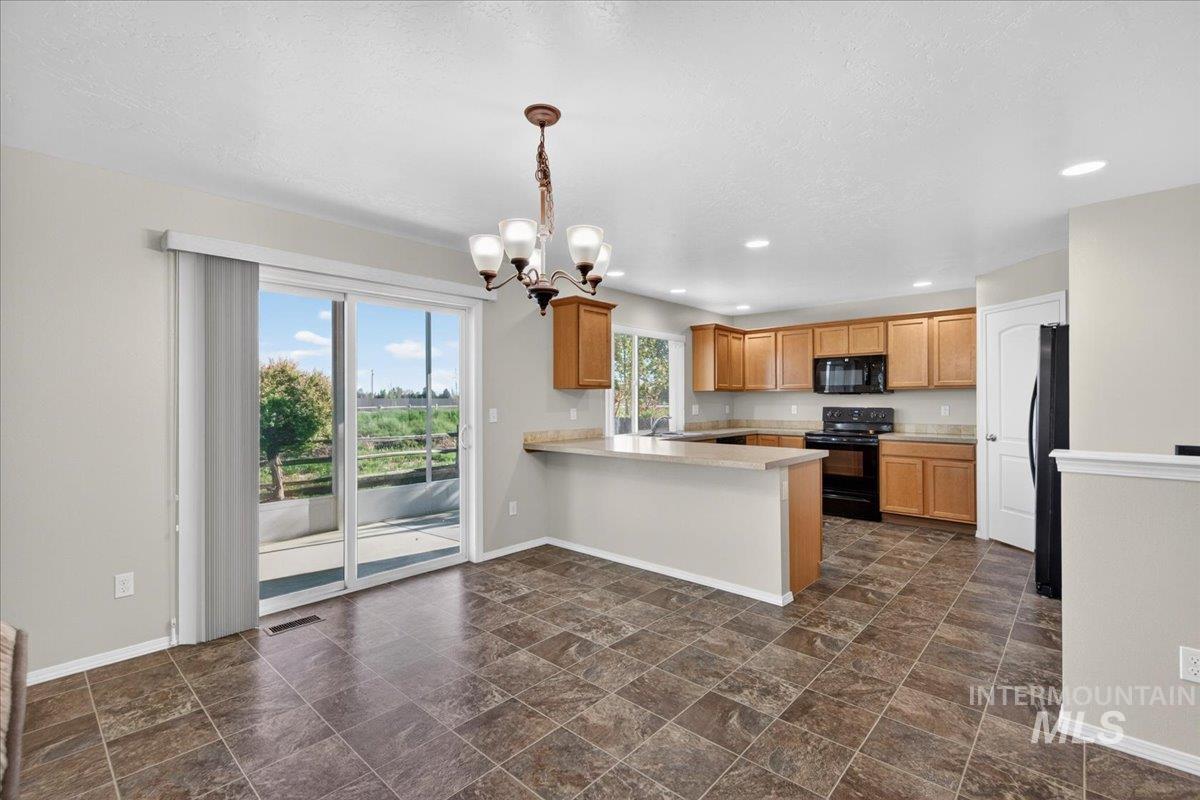 1555 Condor Dr., Middleton, Idaho 83644, 5 Bedrooms, 2.5 Bathrooms, Residential For Sale, Price $515,000, 98984580