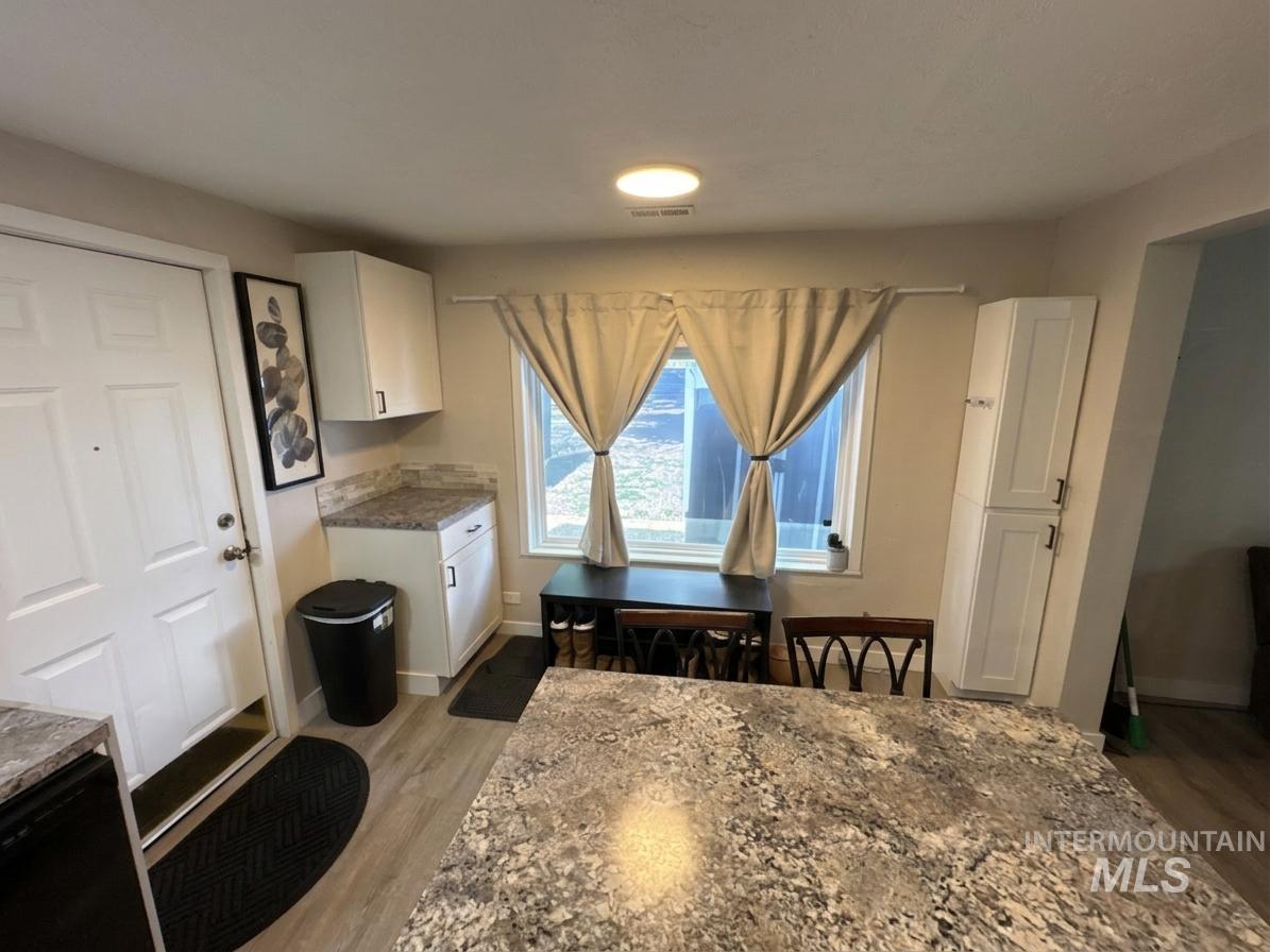 1245 American Legion Blvd, Mountain Home, Idaho 83647, 2 Bedrooms, 1 Bathroom, Residential For Sale, Price $279,000, 98984588