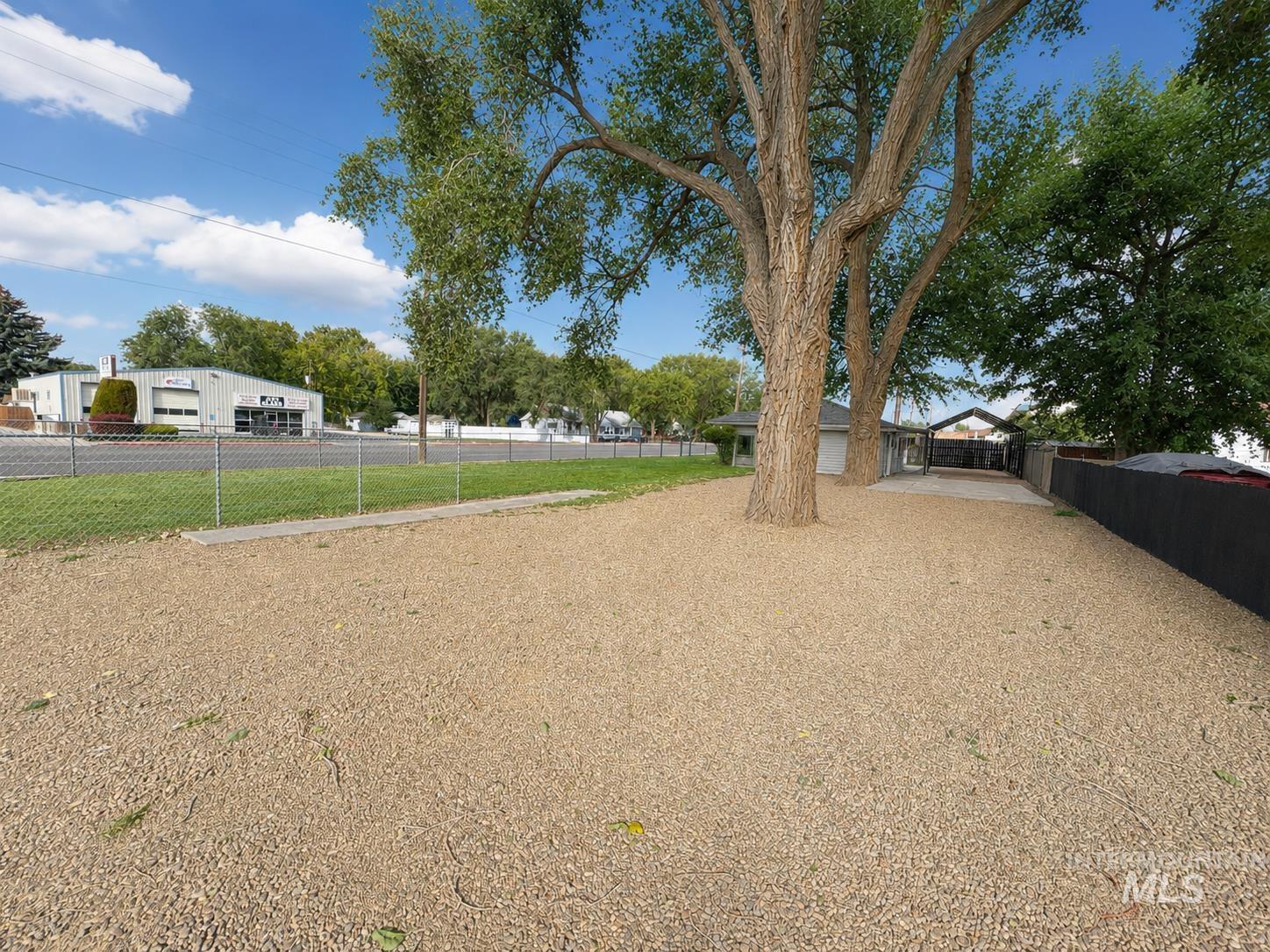 1245 American Legion Blvd, Mountain Home, Idaho 83647, 2 Bedrooms, 1 Bathroom, Residential For Sale, Price $262,900,MLS 98984588