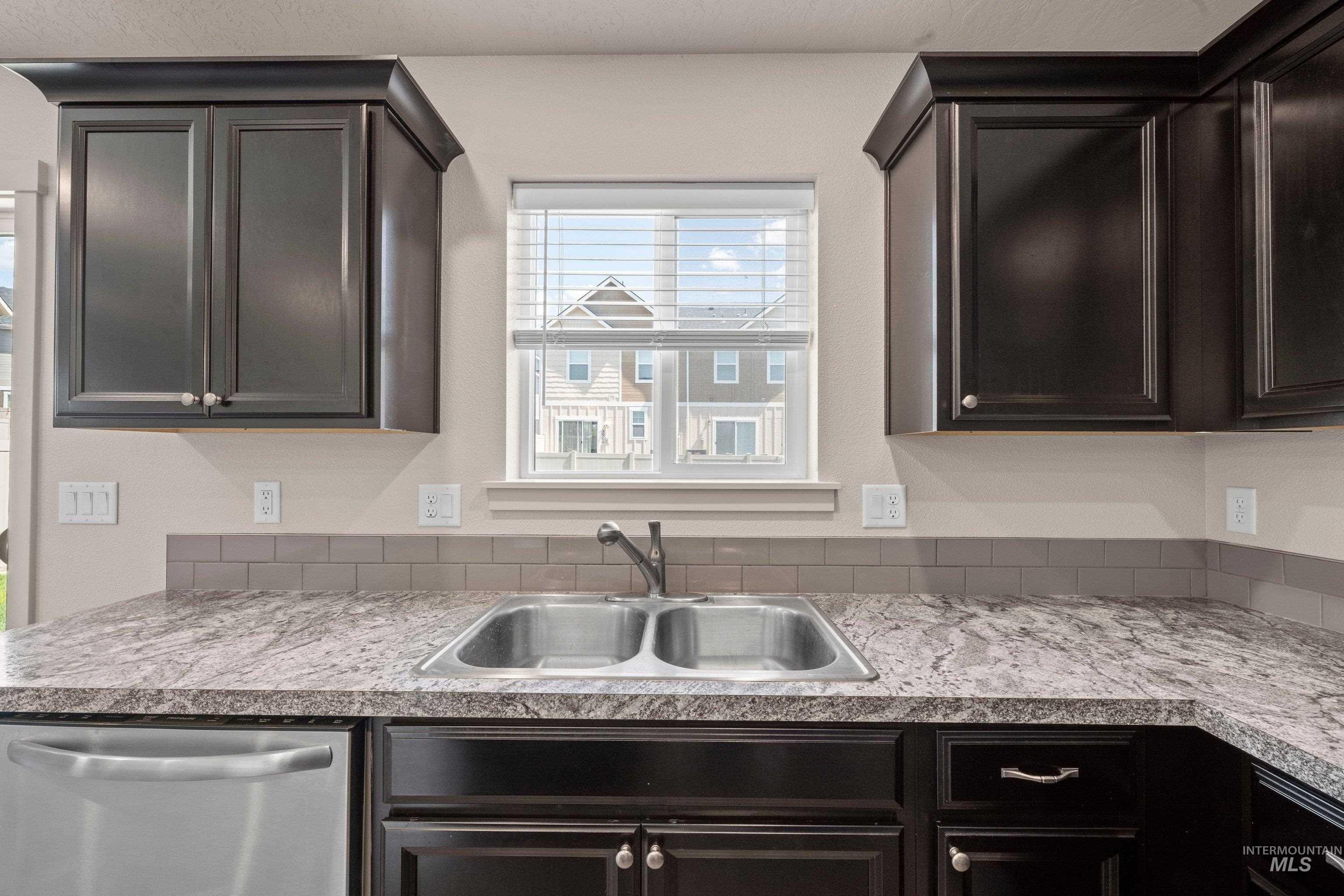 10804 W Goldenspire Dr, Boise, Idaho 83709, 3 Bedrooms, 2.5 Bathrooms, Residential For Sale, Price $460,000, 98984589
