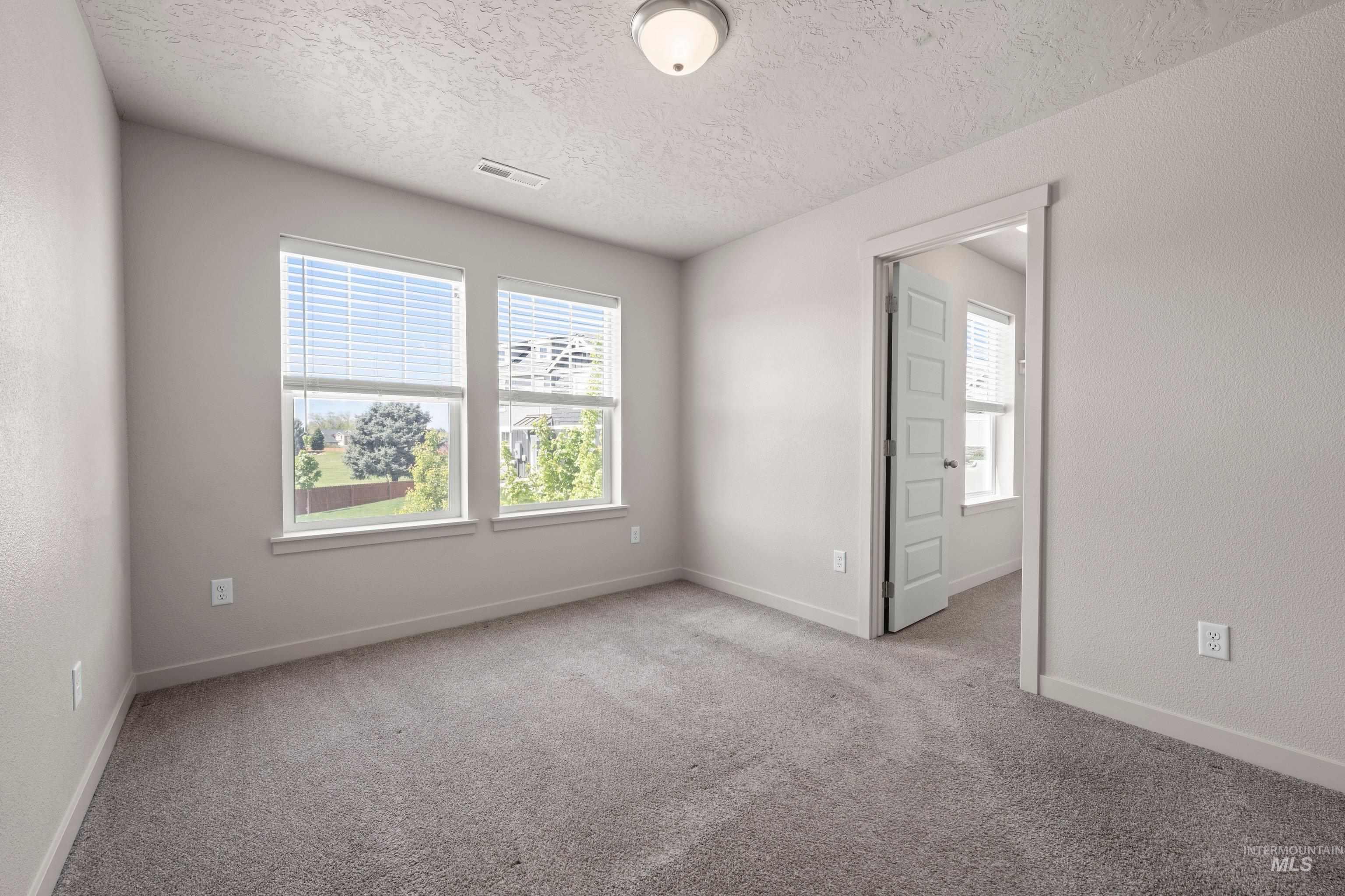 10804 W Goldenspire Dr, Boise, Idaho 83709, 3 Bedrooms, 2.5 Bathrooms, Residential For Sale, Price $460,000, 98984589