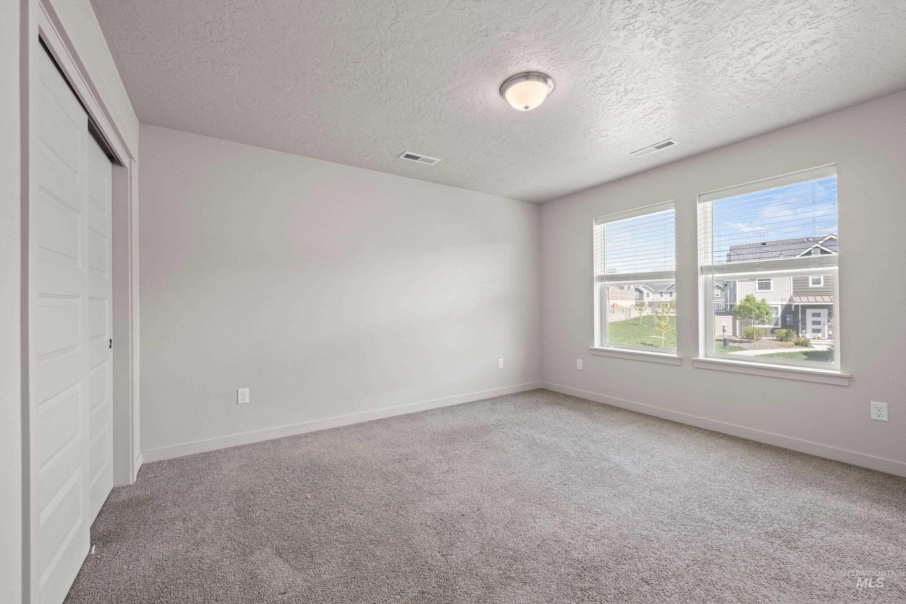 10804 W Goldenspire Dr, Boise, Idaho 83709, 3 Bedrooms, 2.5 Bathrooms, Residential For Sale, Price $460,000, 98984589