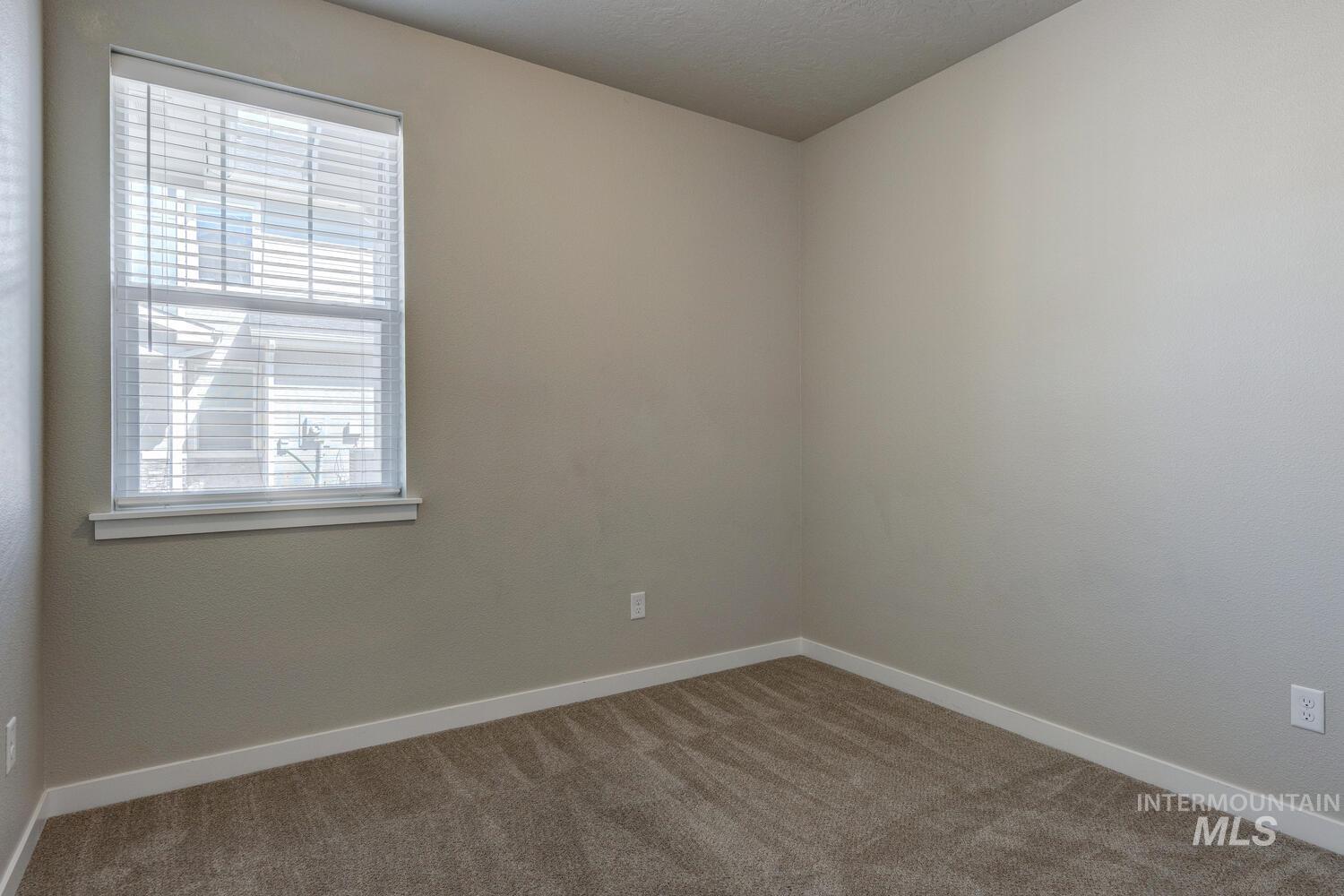 2316 E Spice Loop, Nampa, Idaho 83651, 3 Bedrooms, 3 Bathrooms, Residential For Sale, Price $329,900, 98984591