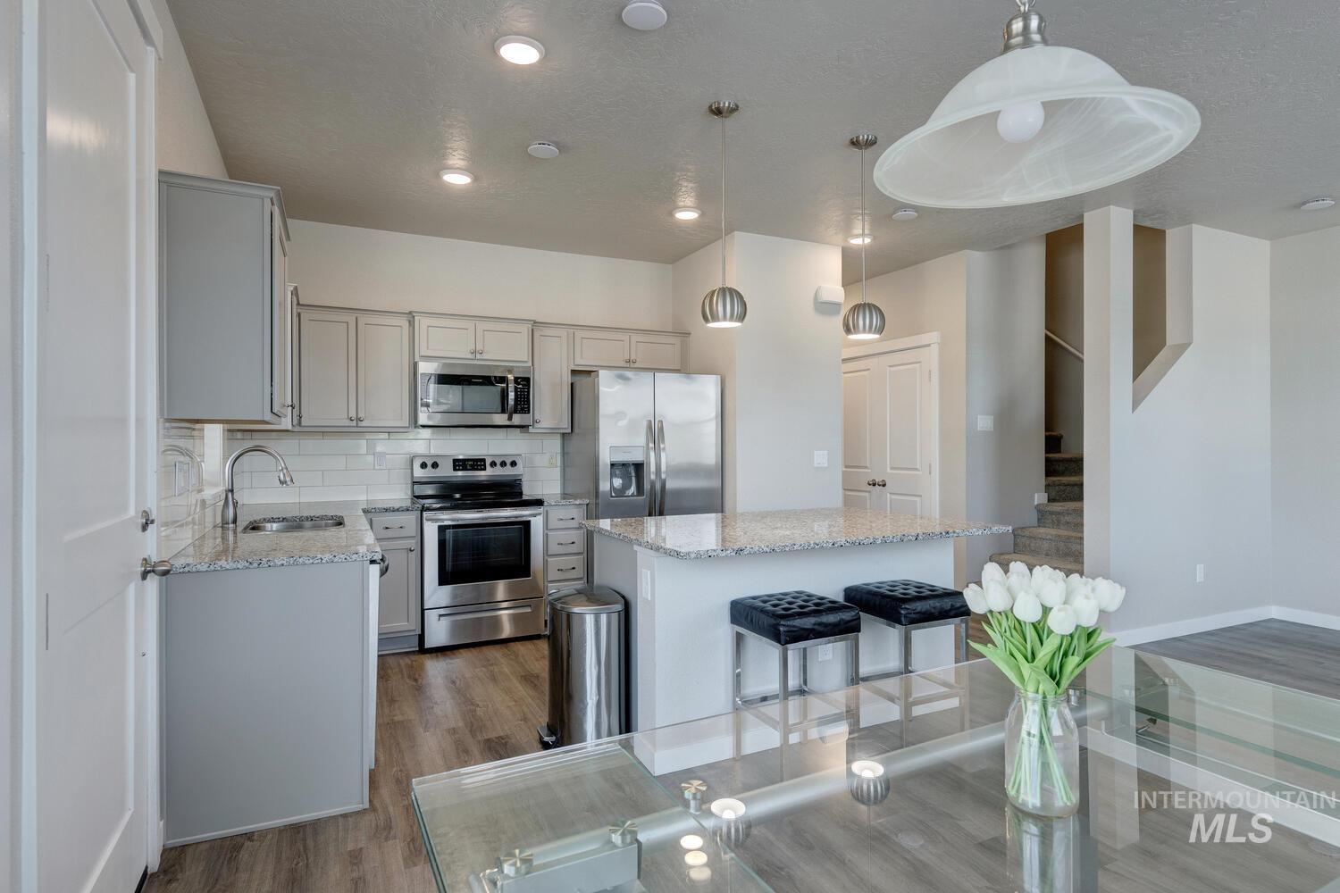 2316 E Spice Loop, Nampa, Idaho 83651, 3 Bedrooms, 3 Bathrooms, Residential For Sale, Price $329,900, 98984591
