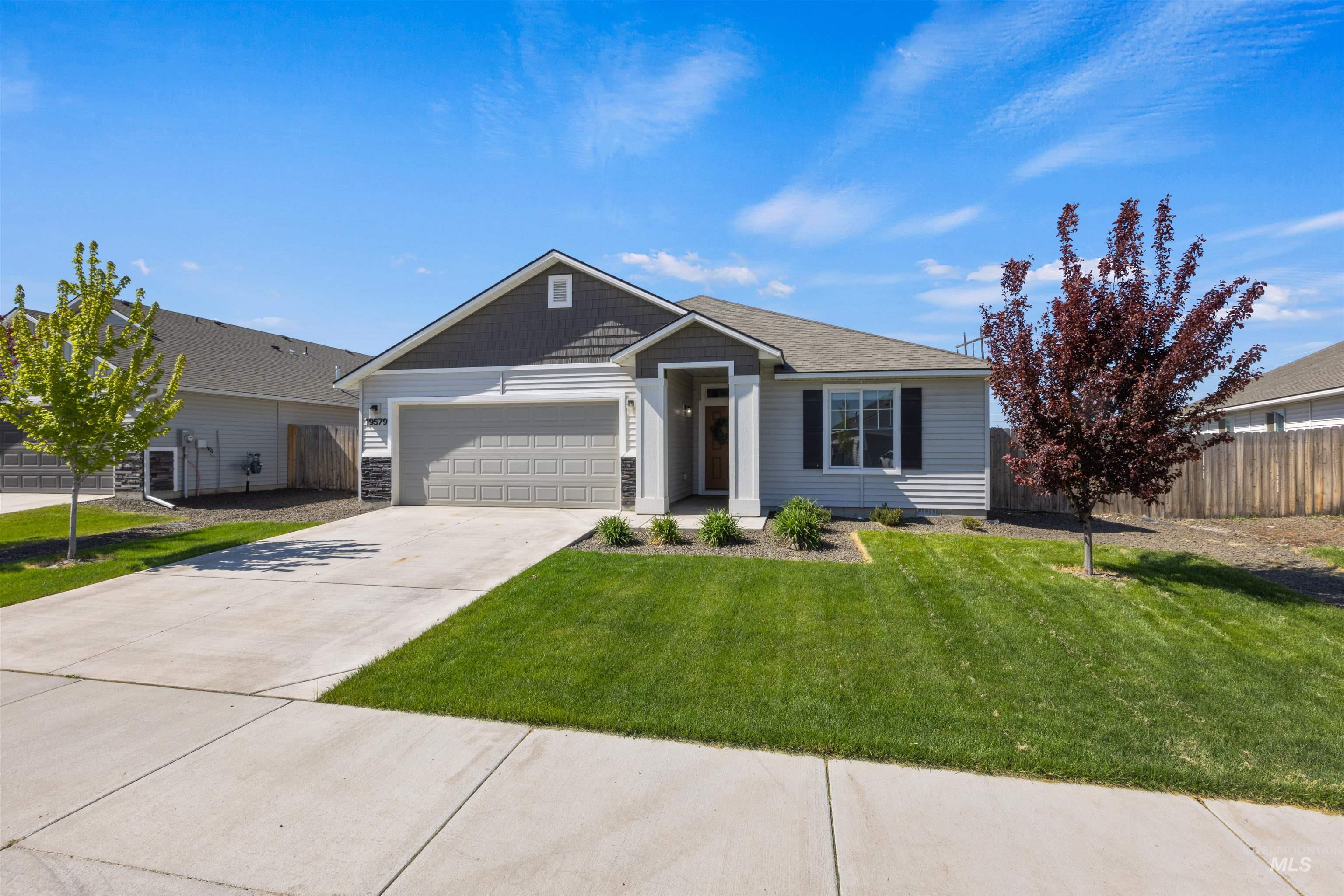 19579 Newhall Pl, Caldwell, Idaho 83605, 4 Bedrooms, 2 Bathrooms, Residential For Sale, Price $415,000,MLS 98984598