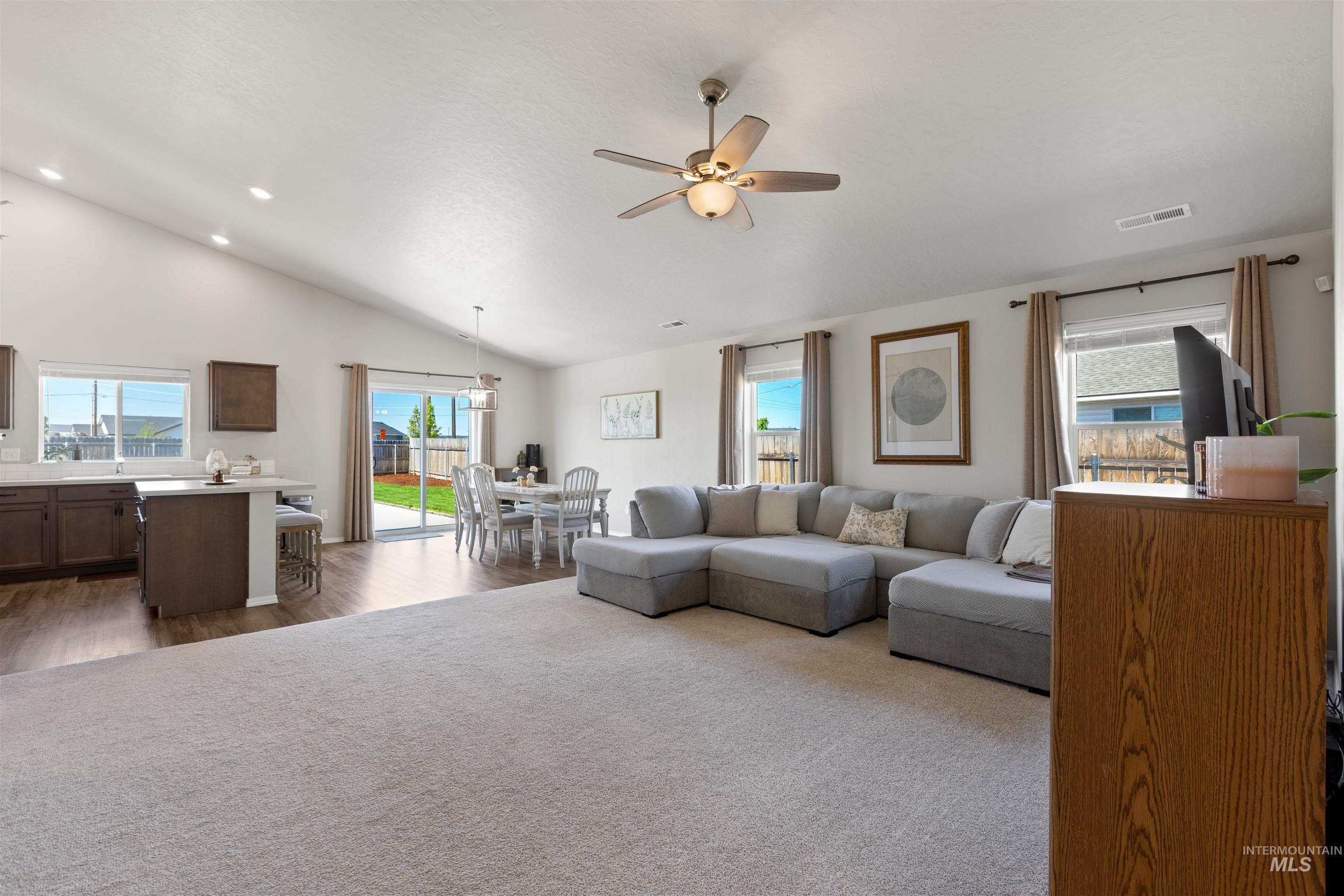19579 Newhall Pl, Caldwell, Idaho 83605, 4 Bedrooms, 2 Bathrooms, Residential For Sale, Price $415,000,MLS 98984598