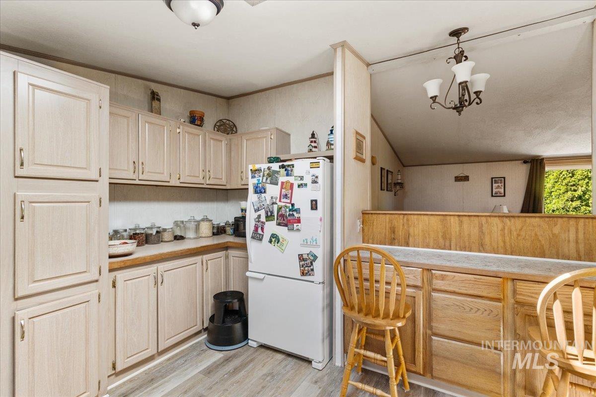 2206 W Oxford Circle, Coeur d'Alene, Idaho 83815, 3 Bedrooms, 2 Bathrooms, Residential For Sale, Price $130,000, 98984601