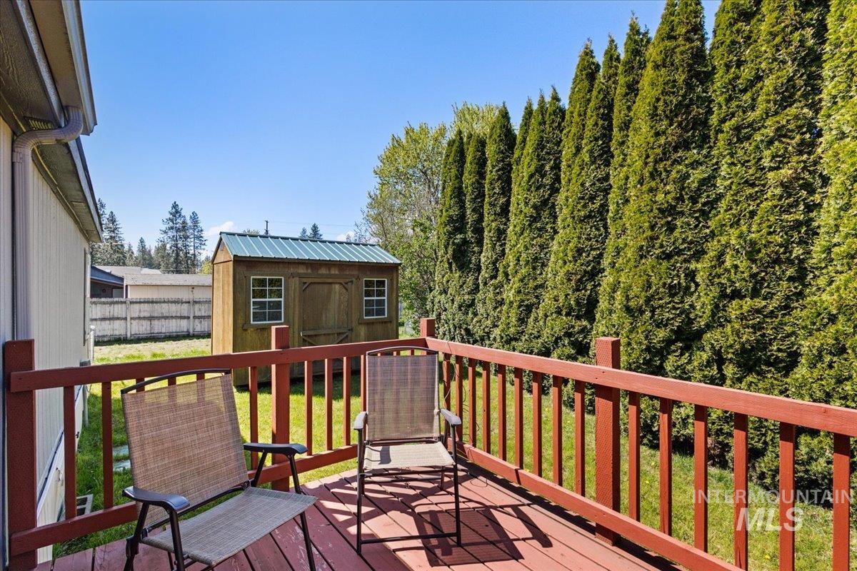 2206 W Oxford Circle, Coeur d'Alene, Idaho 83815, 3 Bedrooms, 2 Bathrooms, Residential For Sale, Price $130,000, 98984601