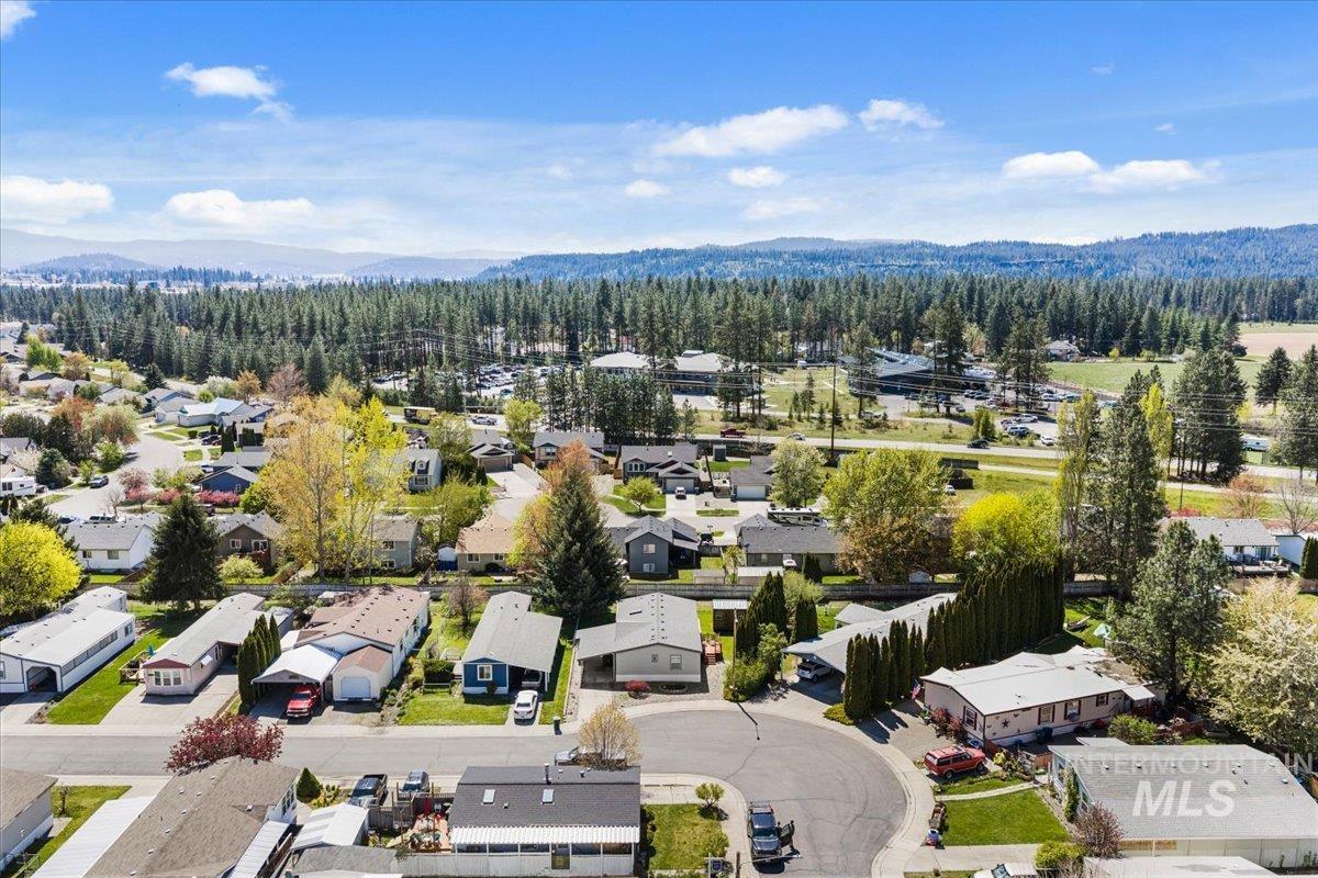 2206 W Oxford Circle, Coeur d'Alene, Idaho 83815, 3 Bedrooms, 2 Bathrooms, Residential For Sale, Price $130,000, 98984601