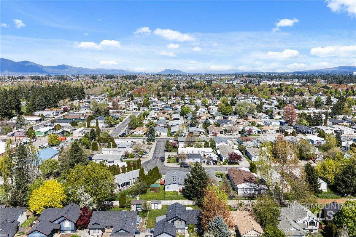 2206 W Oxford Circle, Coeur d'Alene, Idaho 83815, 3 Bedrooms, 2 Bathrooms, Residential For Sale, Price $130,000, 98984601