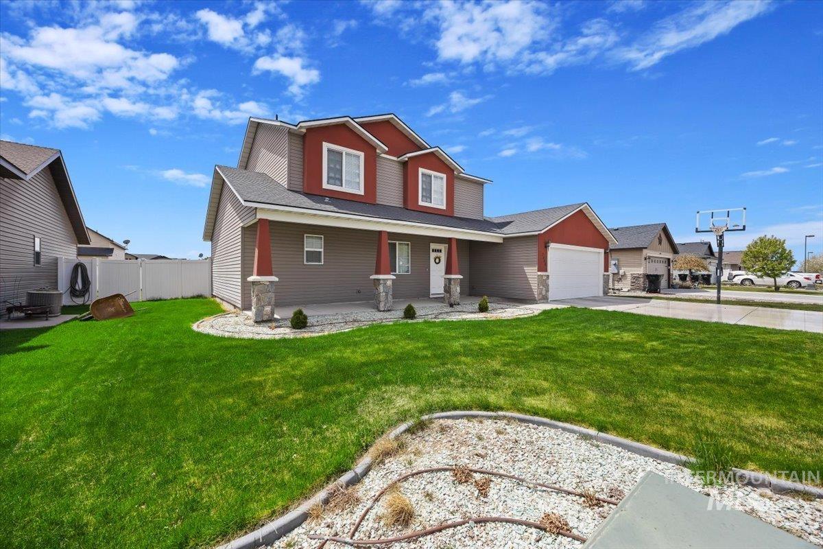 2444 Denali Dr, Burley, Idaho 83318, 4 Bedrooms, 2.5 Bathrooms, Residential For Sale, Price $360,000,MLS 98984602
