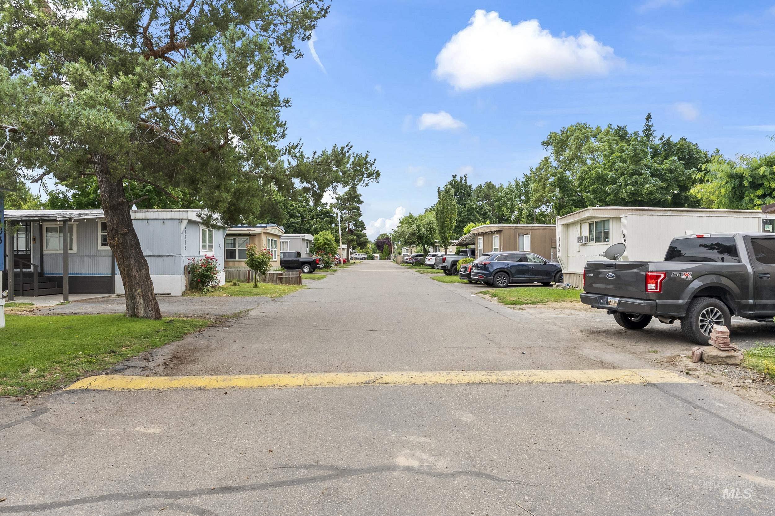 16581 N White Pine St, Caldwell, Idaho 83651, 3 Bedrooms, 1 Bathroom, Residential For Sale, Price $69,000, 98984604