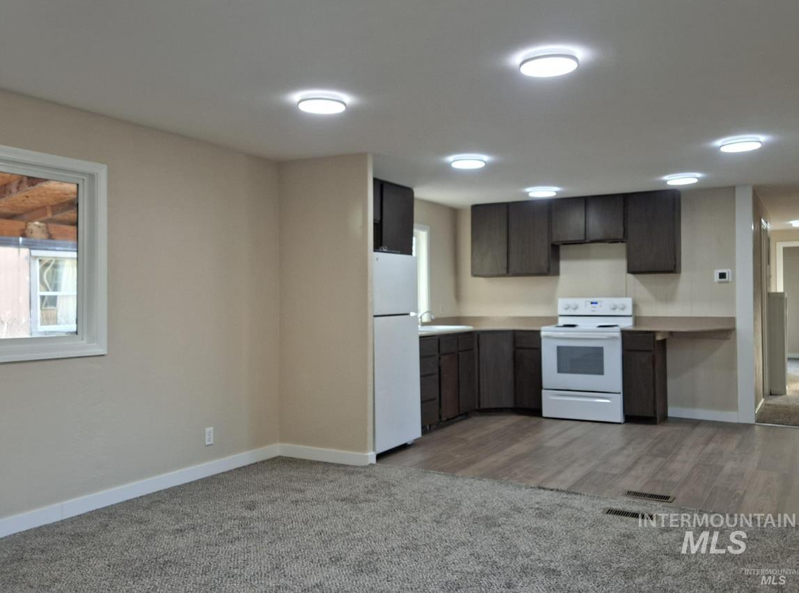 16581 N White Pine St, Caldwell, Idaho 83651, 3 Bedrooms, 1 Bathroom, Residential For Sale, Price $75,000, 98984604