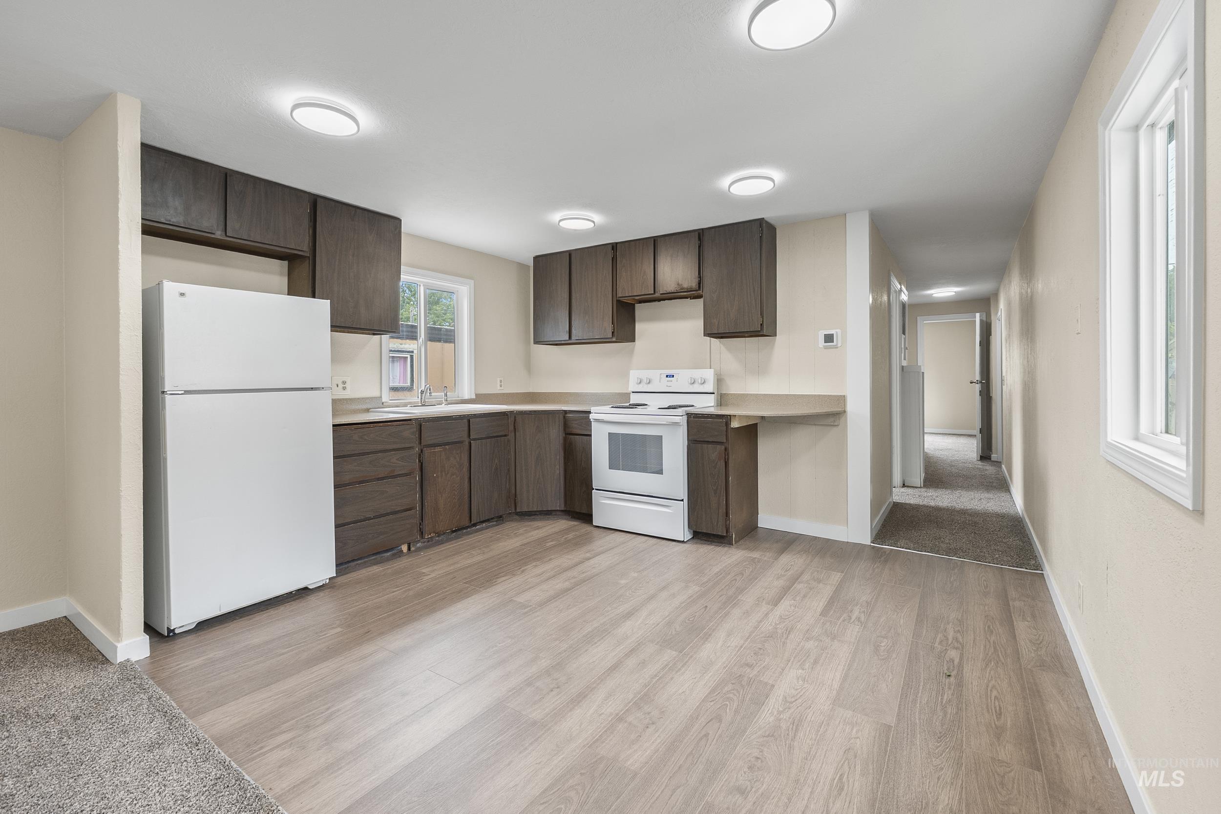 16581 N White Pine St, Caldwell, Idaho 83651, 3 Bedrooms, 1 Bathroom, Residential For Sale, Price $69,000, 98984604