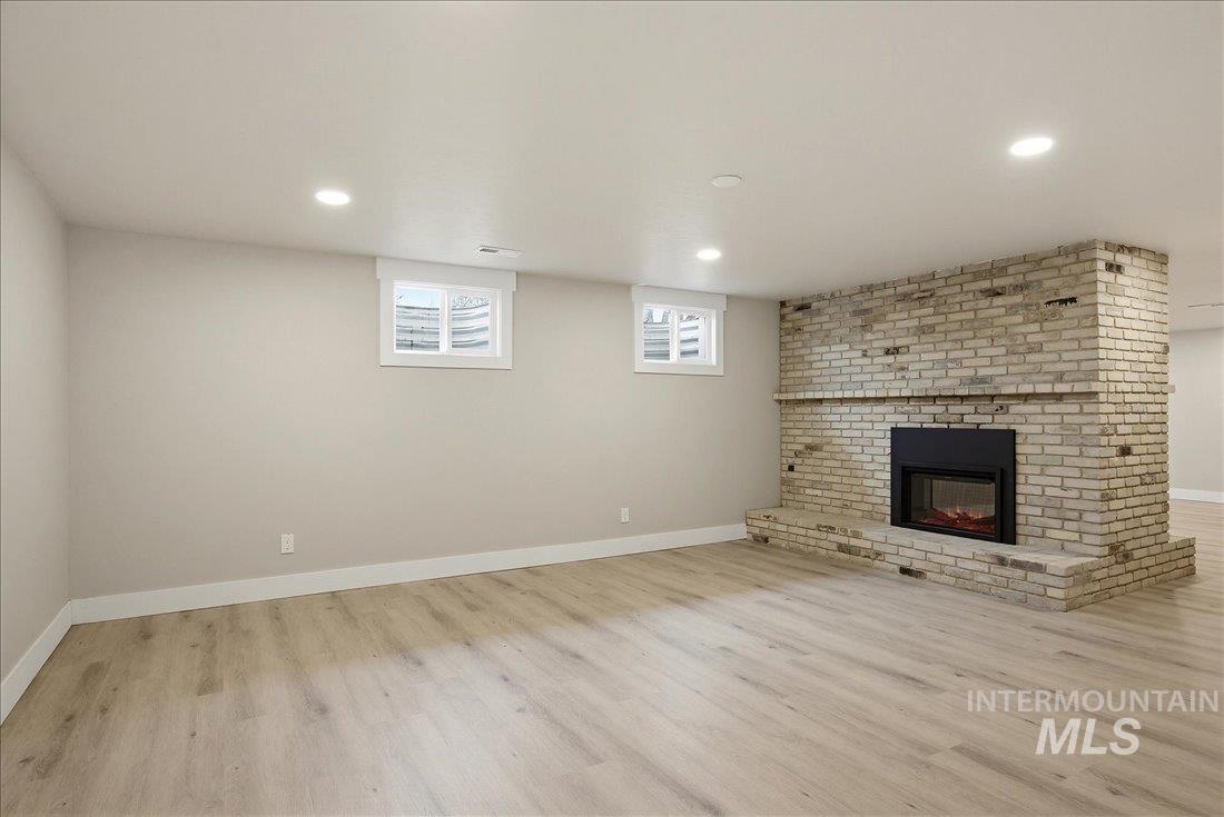 5231 N Sorrento Dr, Boise, Idaho 83704, 4 Bedrooms, 4.5 Bathrooms, Residential For Sale, Price $1,195,900, 98984607