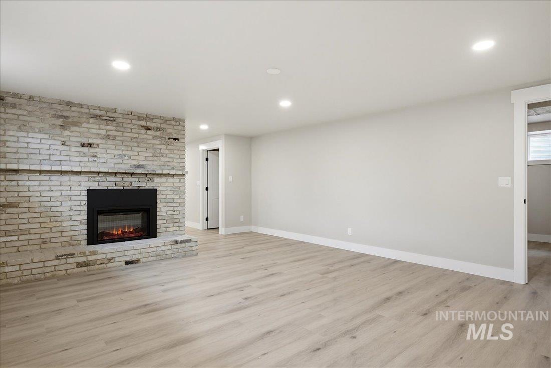 5231 N Sorrento Dr, Boise, Idaho 83704, 4 Bedrooms, 4.5 Bathrooms, Residential For Sale, Price $1,195,900, 98984607