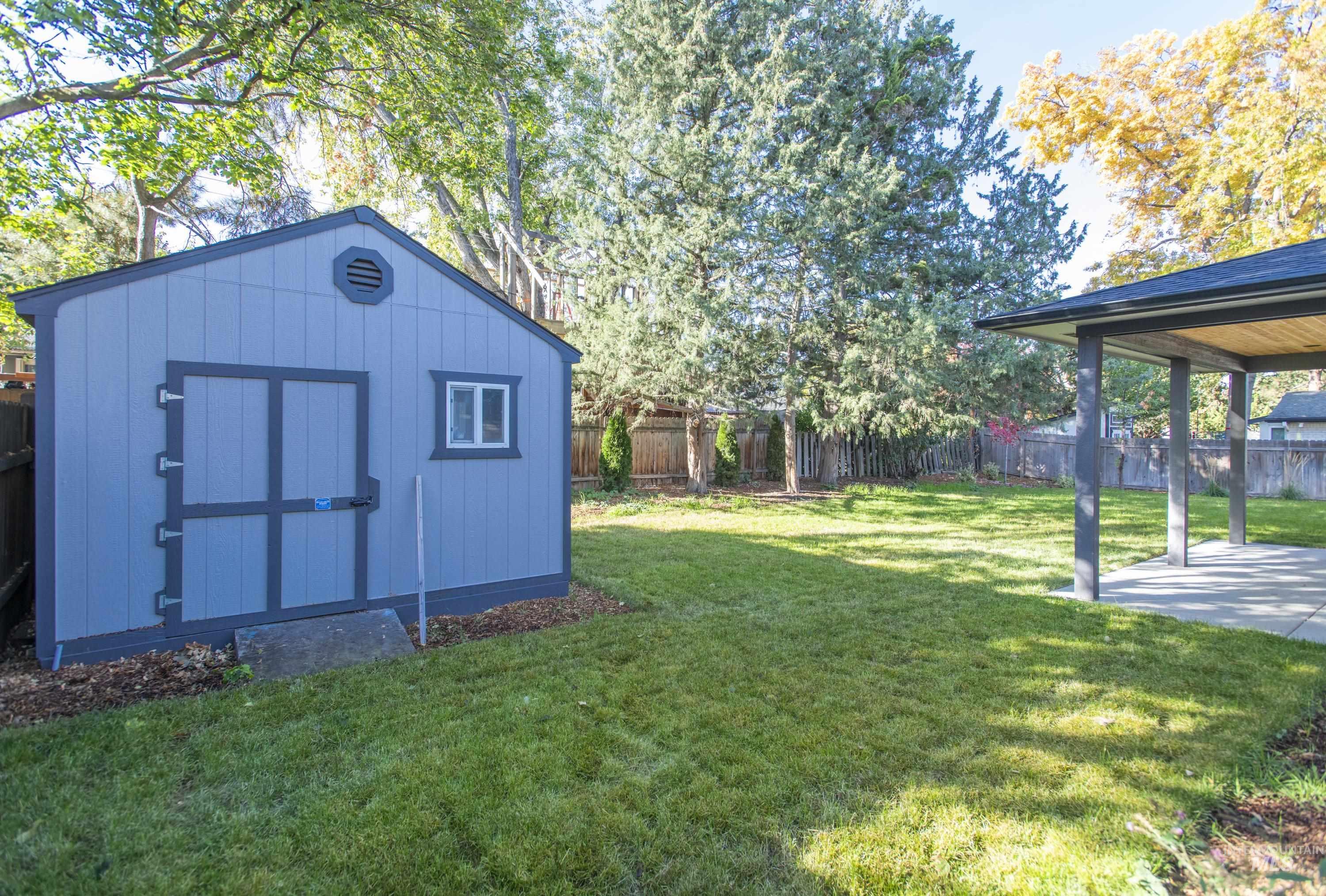 5231 N Sorrento Dr, Boise, Idaho 83704, 4 Bedrooms, 4.5 Bathrooms, Residential For Sale, Price $1,195,900, 98984607