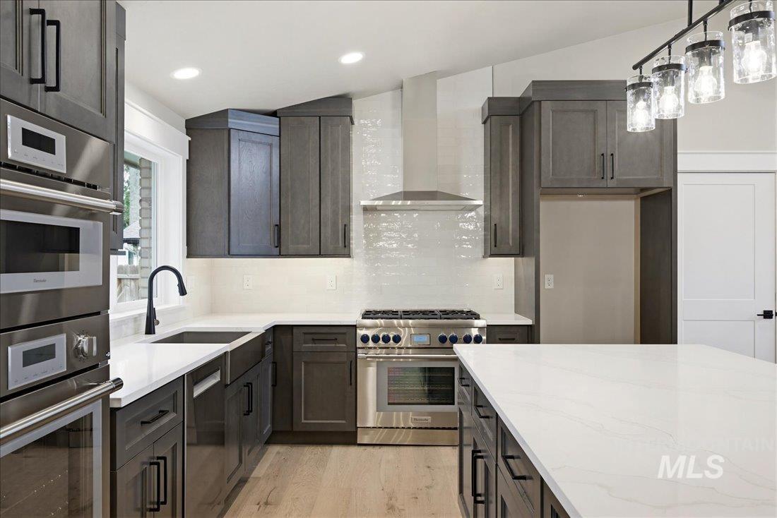 5231 N Sorrento Dr, Boise, Idaho 83704, 4 Bedrooms, 4.5 Bathrooms, Residential For Sale, Price $1,195,900, 98984607