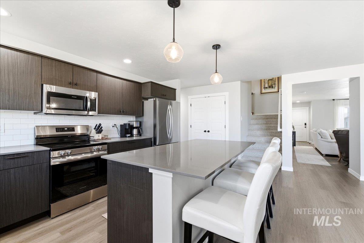 5392 S Memory Place, Meridian, Idaho 83642, 5 Bedrooms, 2.5 Bathrooms, Residential For Sale, Price $599,000,MLS 98984608