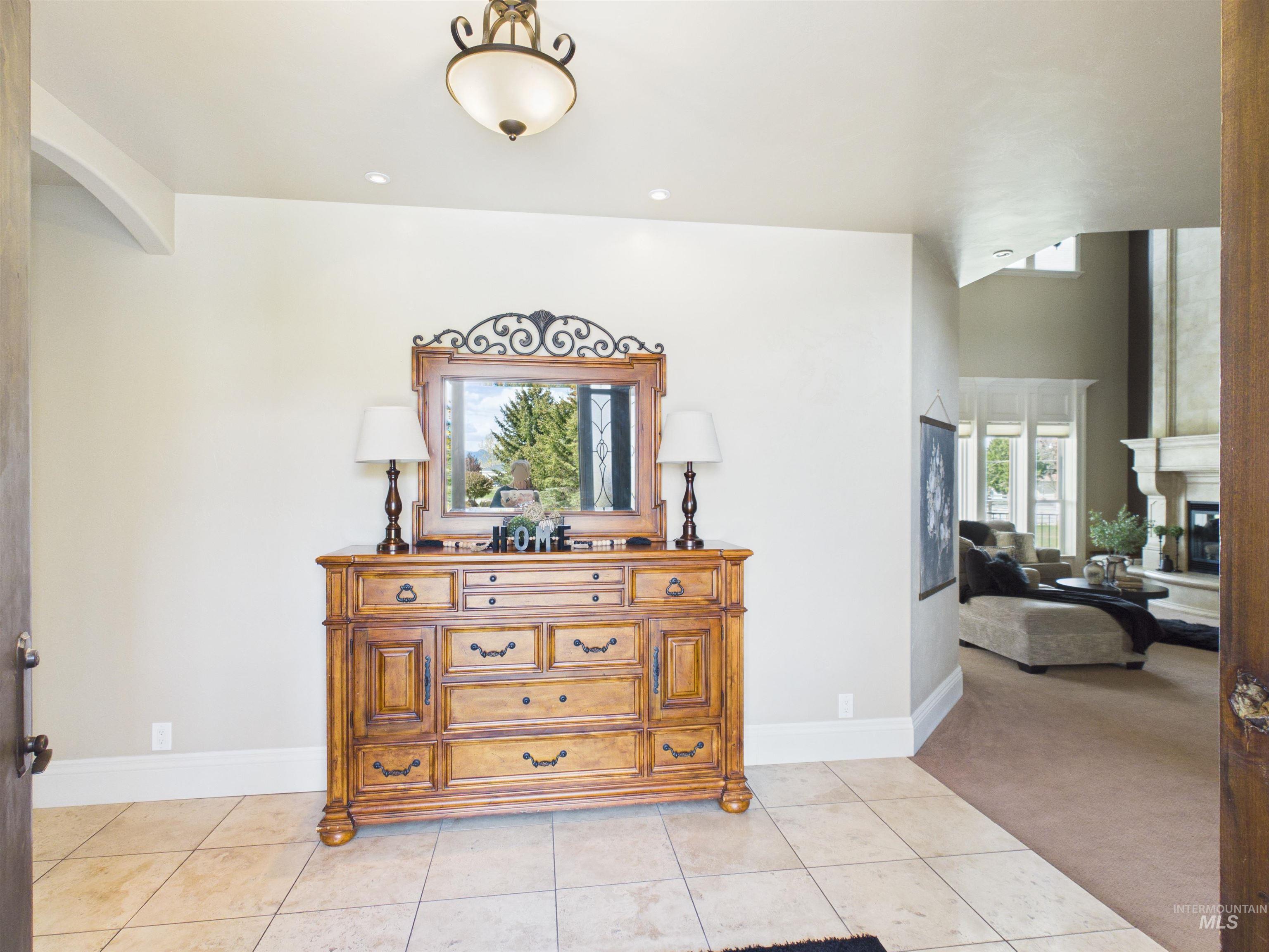 20 W 218 S, Burley, Idaho 83318, 6 Bedrooms, 5 Bathrooms, Residential For Sale, Price $985,000,MLS 98984610