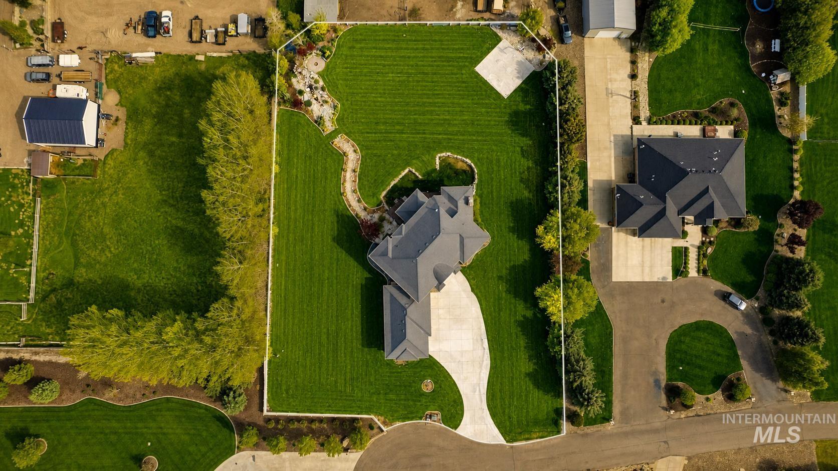 20 W 218 S, Burley, Idaho 83318, 6 Bedrooms, 5 Bathrooms, Residential For Sale, Price $985,000,MLS 98984610