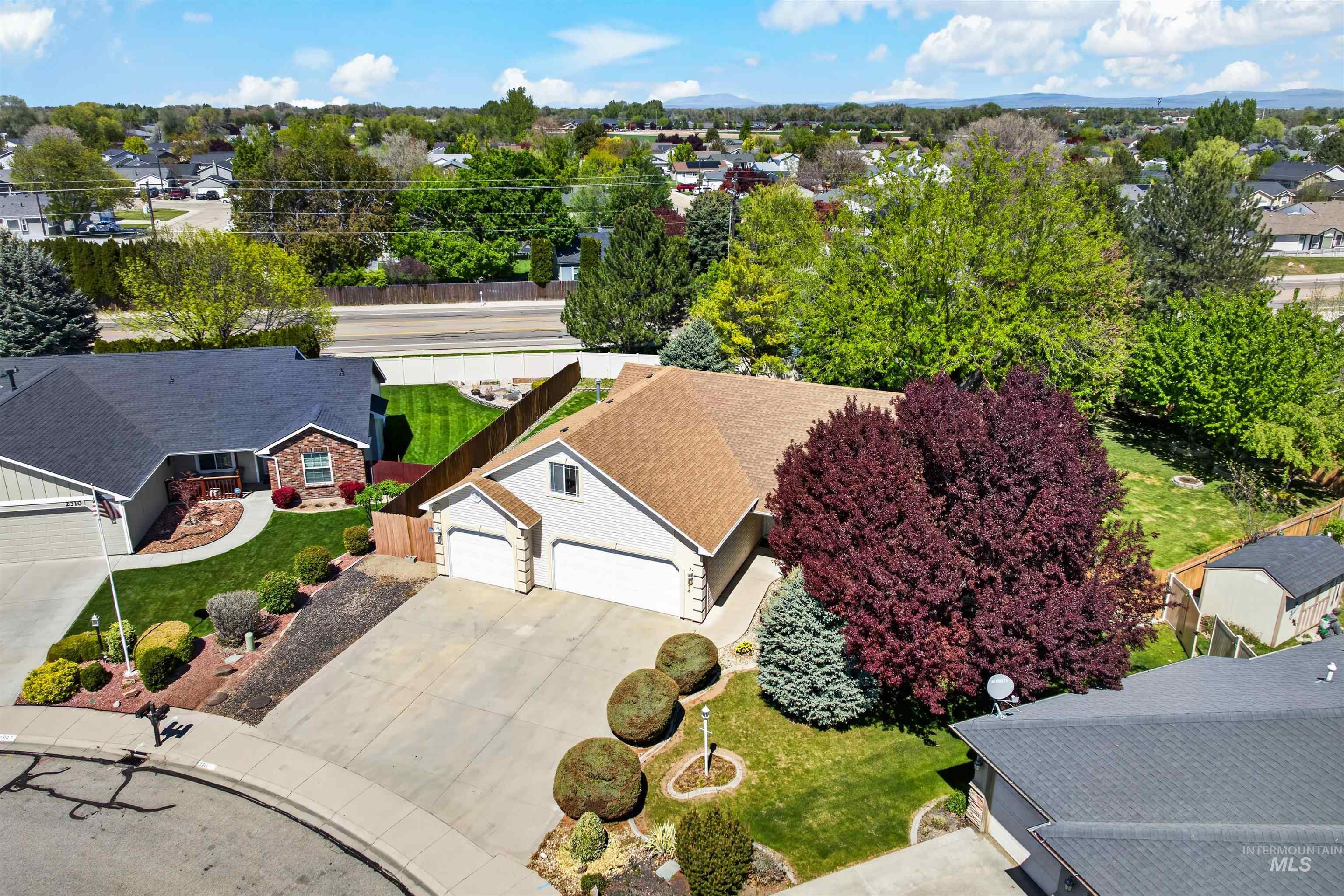 2314 S Wildrye Way, Nampa, Idaho 83686, 3 Bedrooms, 2 Bathrooms, Residential For Sale, Price $450,000,MLS 98984611