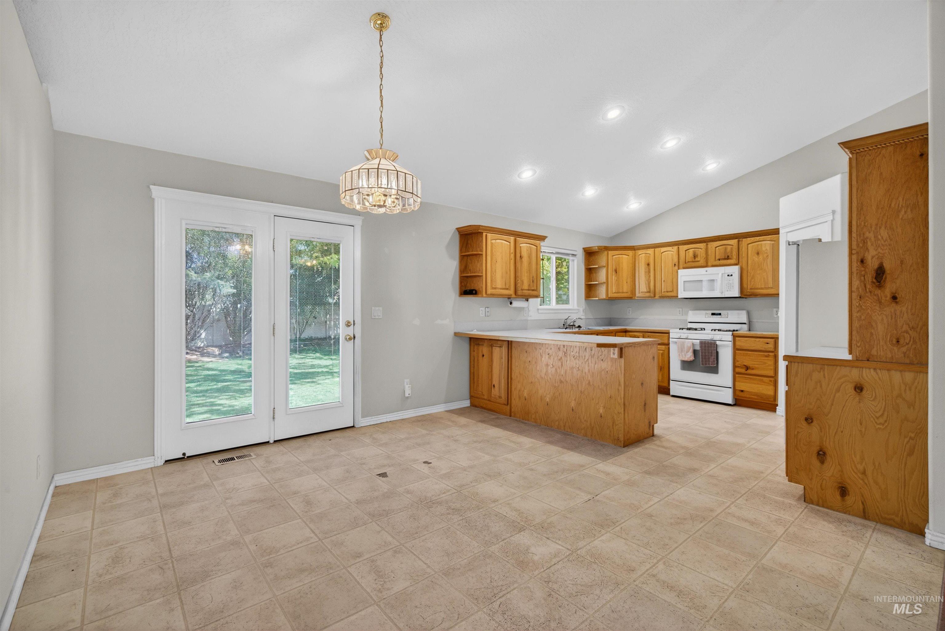 2314 S Wildrye Way, Nampa, Idaho 83686, 3 Bedrooms, 2 Bathrooms, Residential For Sale, Price $450,000,MLS 98984611