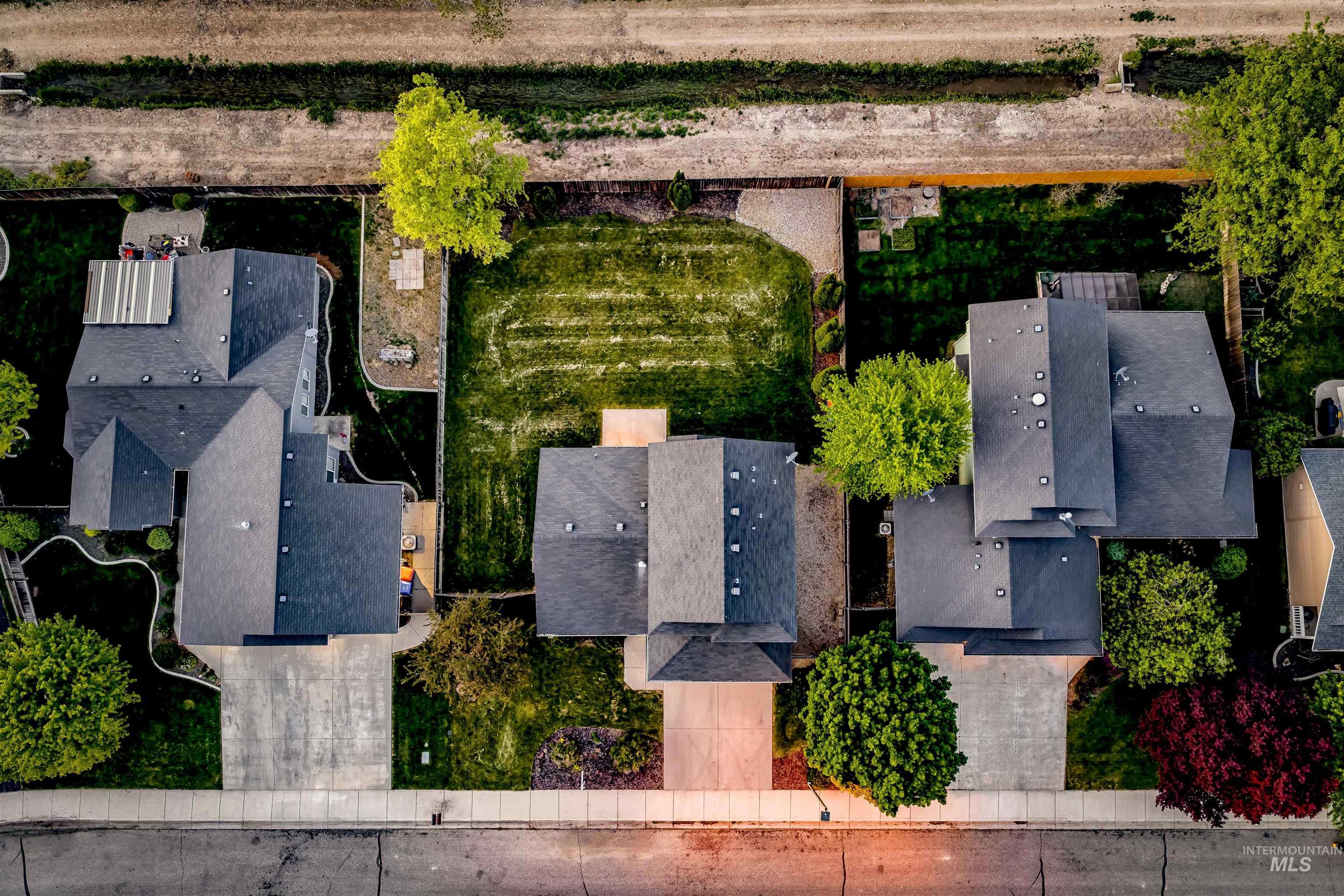 4652 S Whitmore Way, Boise, Idaho 83709, 3 Bedrooms, 2.5 Bathrooms, Residential For Sale, Price $437,500, 98984623