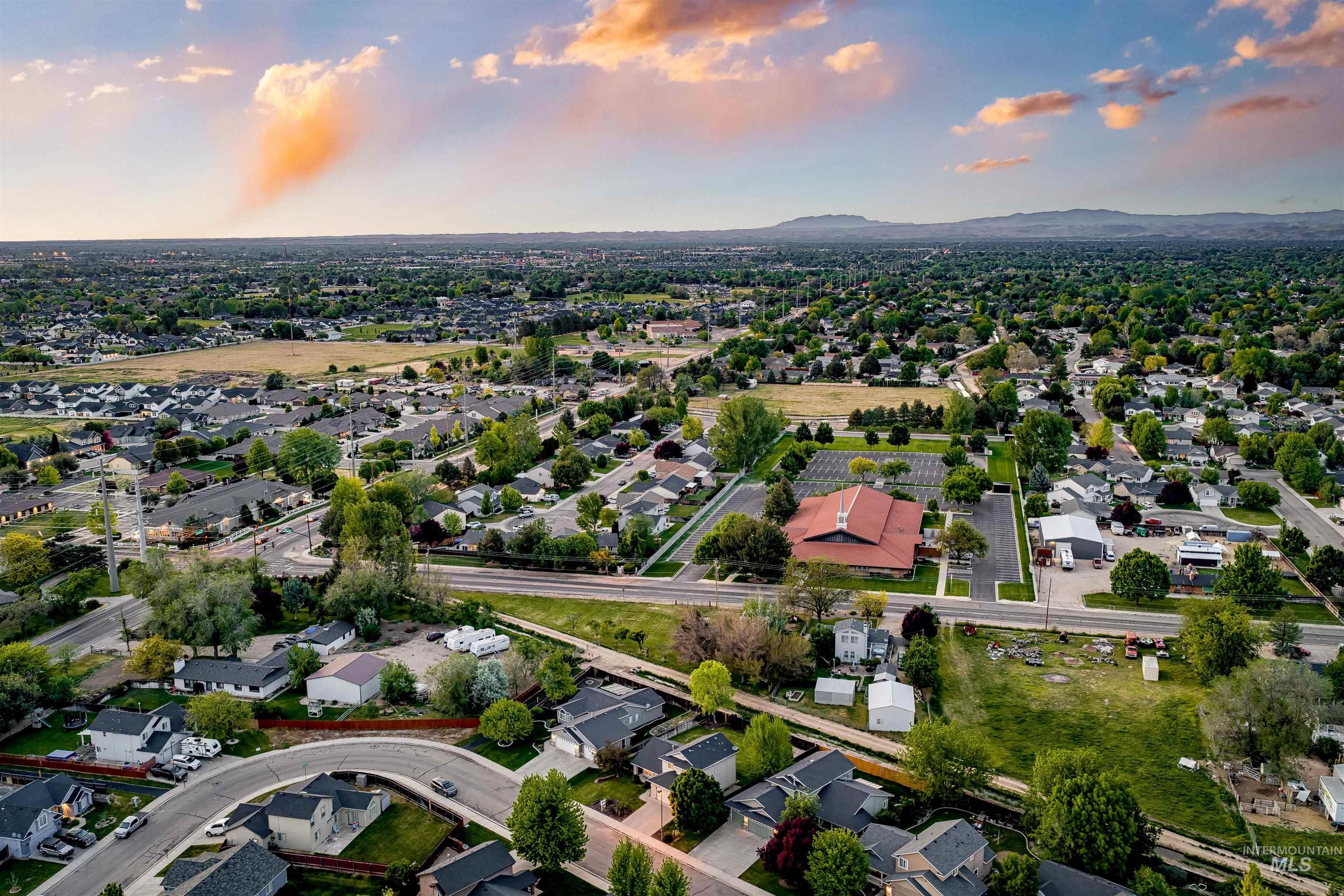 4652 S Whitmore Way, Boise, Idaho 83709, 3 Bedrooms, 2.5 Bathrooms, Residential For Sale, Price $437,500, 98984623