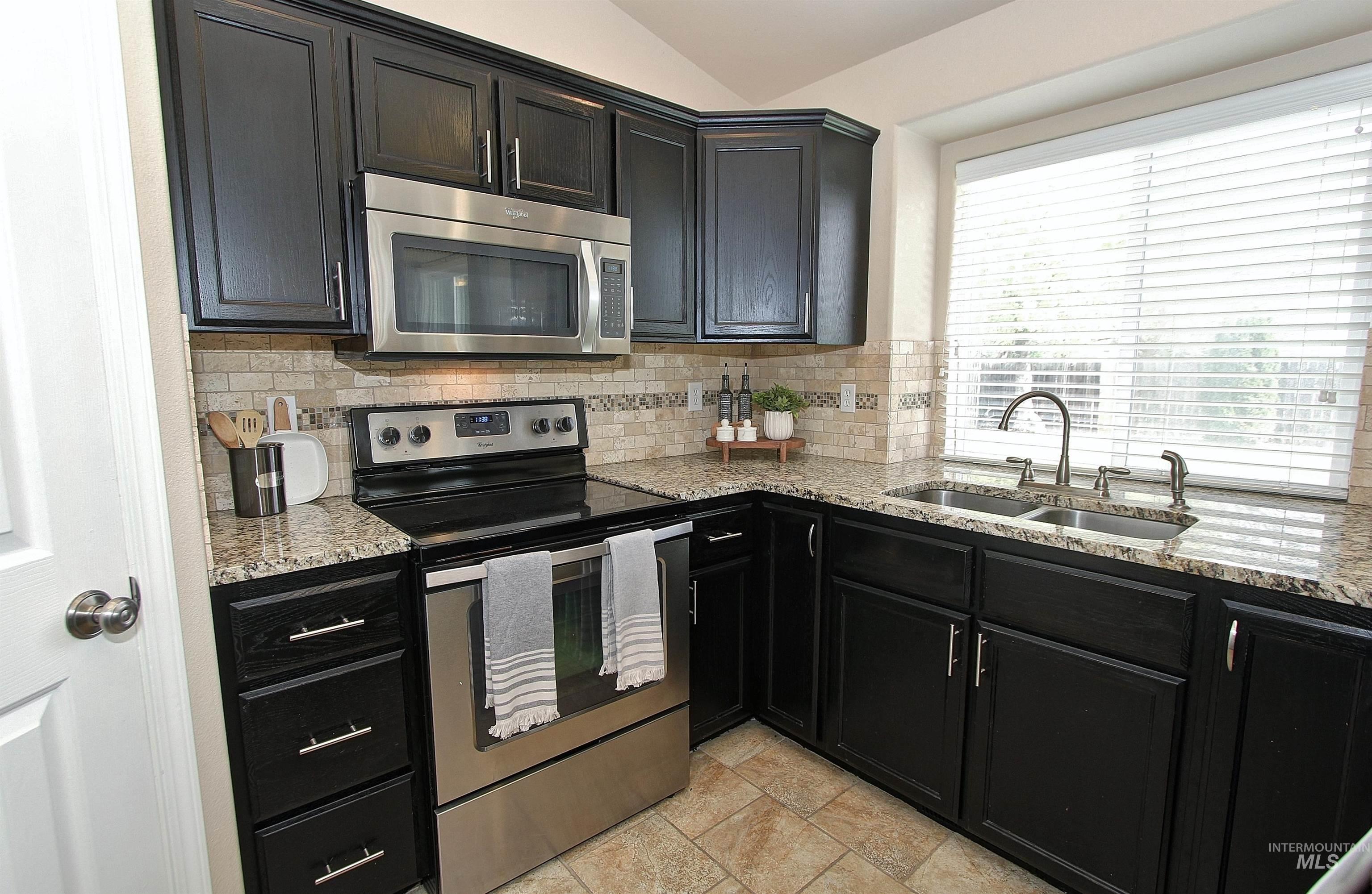 4652 S Whitmore Way, Boise, Idaho 83709, 3 Bedrooms, 2.5 Bathrooms, Residential For Sale, Price $437,500, 98984623