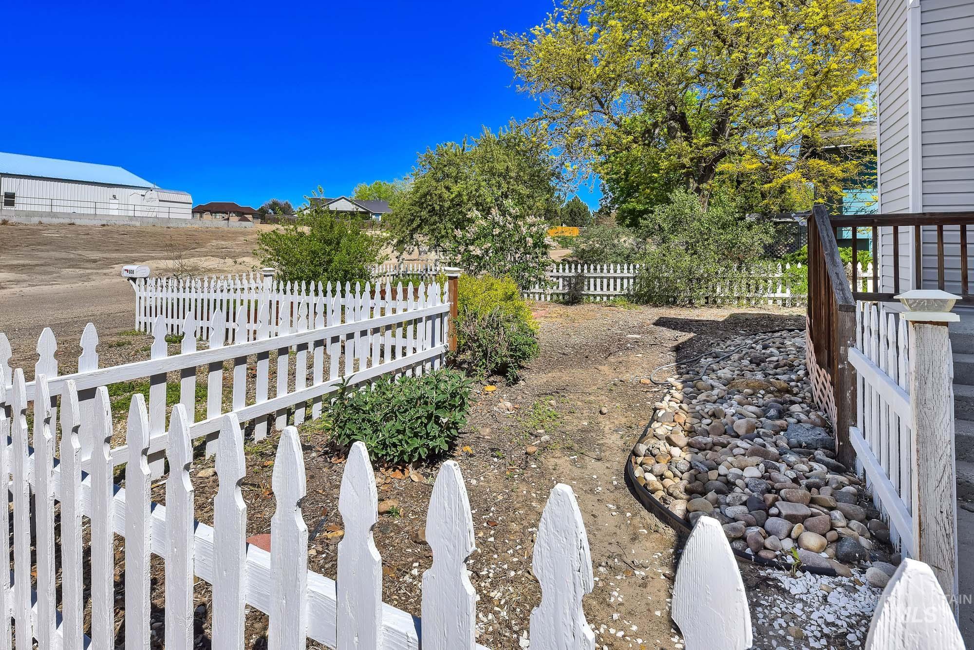 808 N A Street, Parma, Idaho 83660, 4 Bedrooms, 2 Bathrooms, Residential For Sale, Price $335,000,MLS 98984624