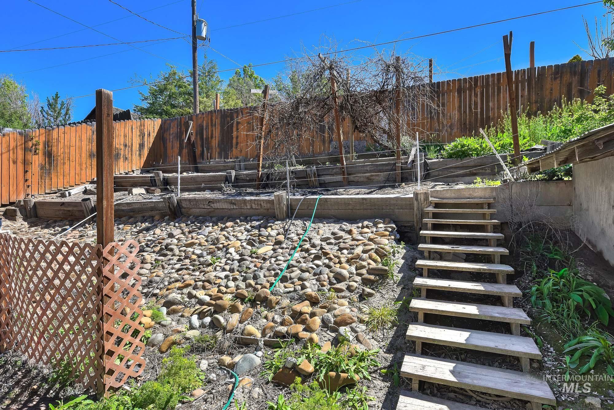 808 N A Street, Parma, Idaho 83660, 4 Bedrooms, 2 Bathrooms, Residential For Sale, Price $335,000,MLS 98984624