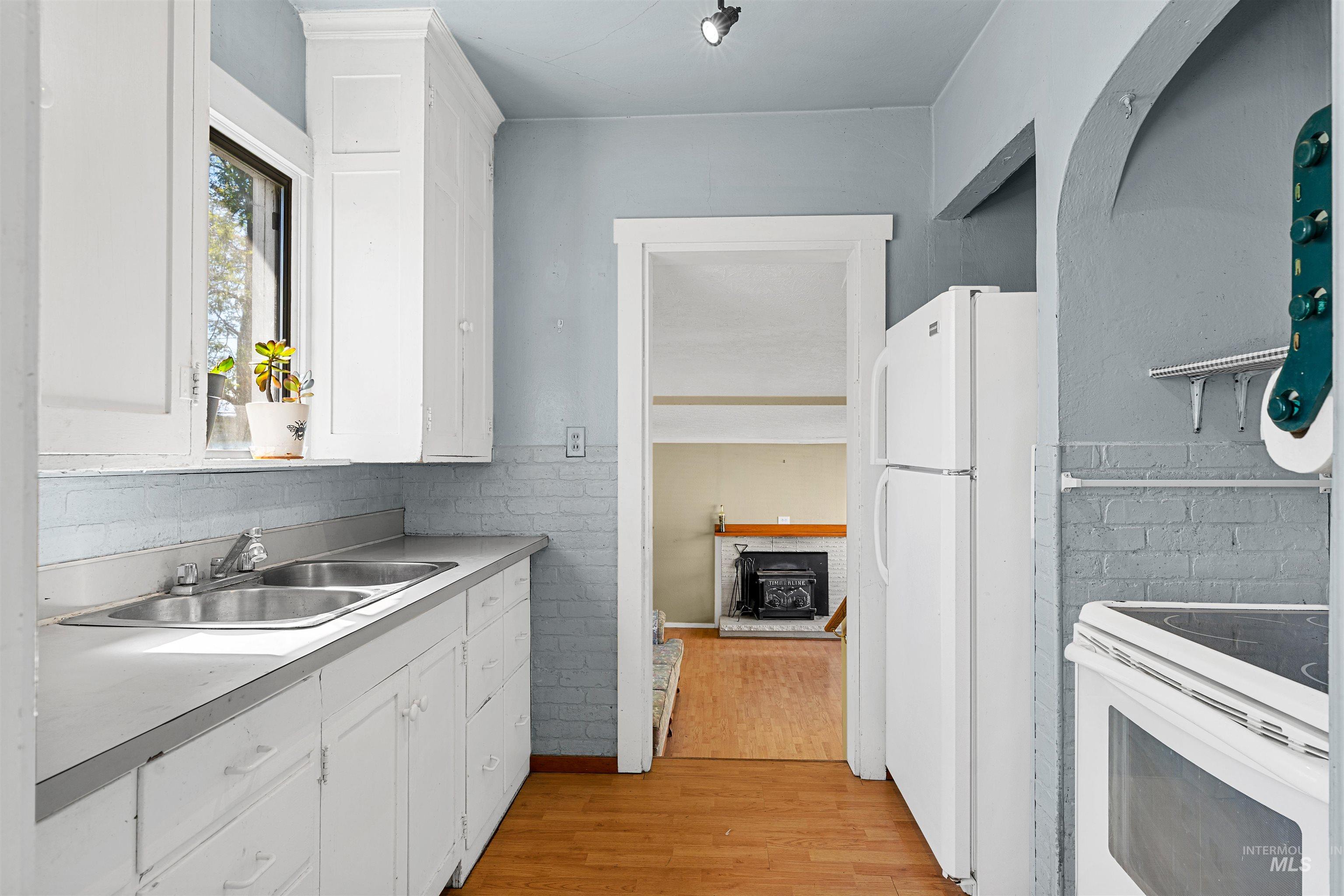 732 4th Street, Clarkston, Washington 99403, 2 Bedrooms, 1 Bathroom, Residential For Sale, Price $250,000, 98984626