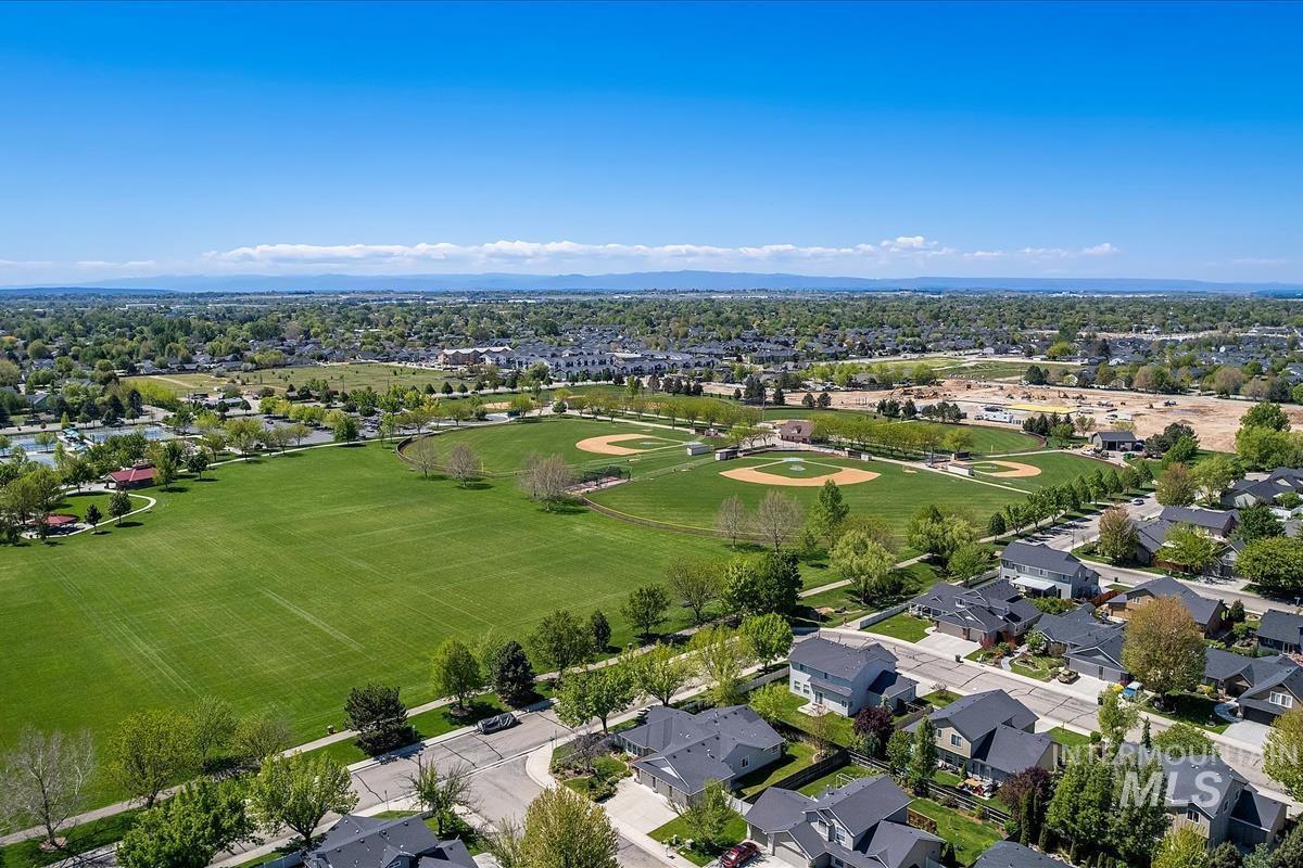 3611 N Price Way, Meridian, Idaho 83646, 3 Bedrooms, 2 Bathrooms, Residential For Sale, Price $549,990,MLS 98984635
