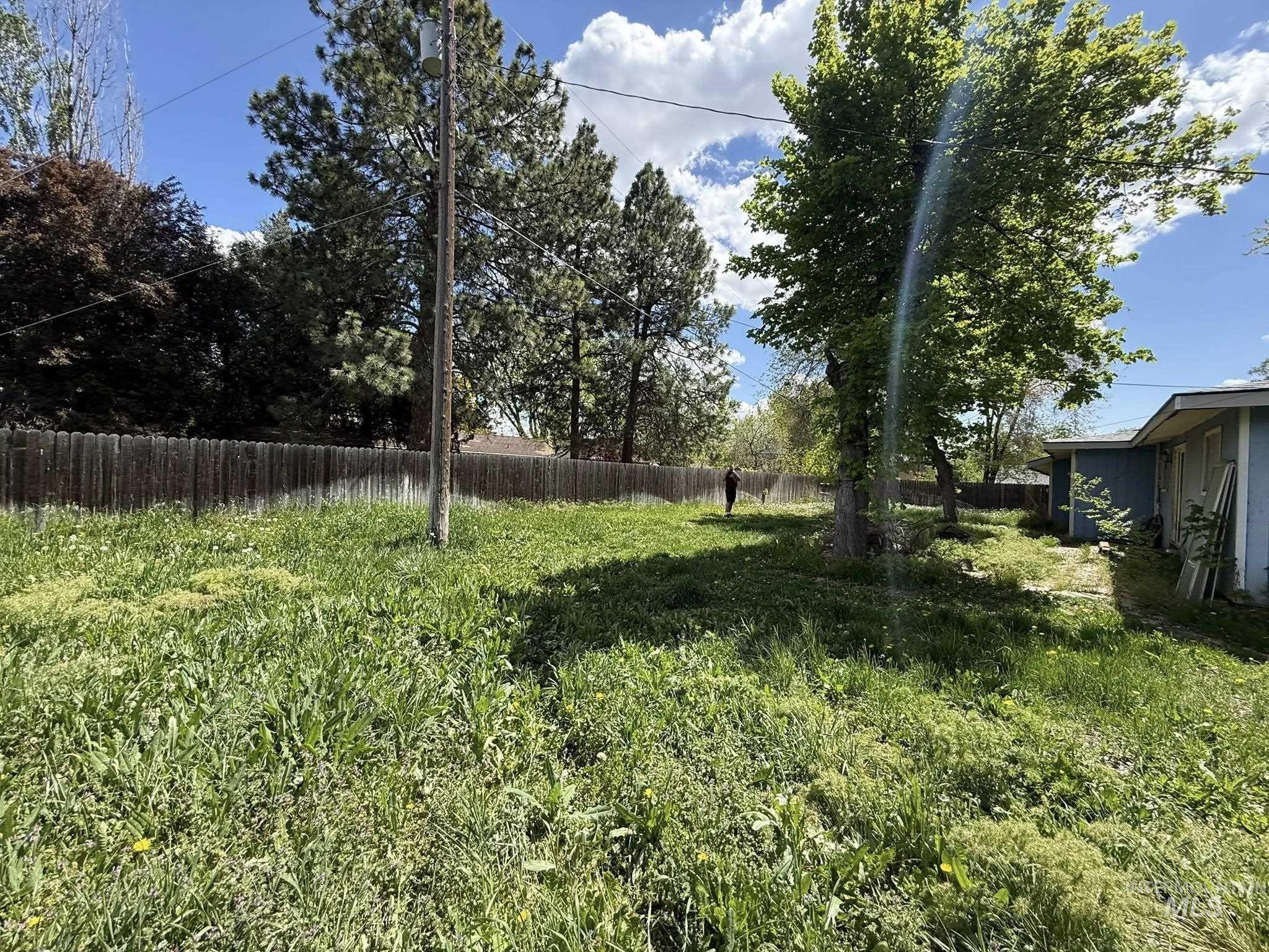 2740 N Welford Pl, Boise, Idaho 83704, 3 Bedrooms, 1 Bathroom, Residential For Sale, Price $299,000,MLS 98984642
