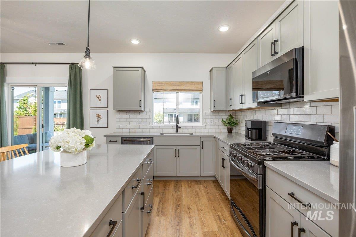 7134 W Storywood St, Boise, Idaho 83709-6263, 4 Bedrooms, 3 Bathrooms, Residential For Sale, Price $599,900,MLS 98984646