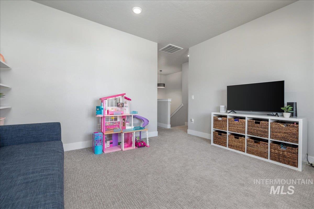 7134 W Storywood St, Boise, Idaho 83709-6263, 4 Bedrooms, 3 Bathrooms, Residential For Sale, Price $599,900,MLS 98984646