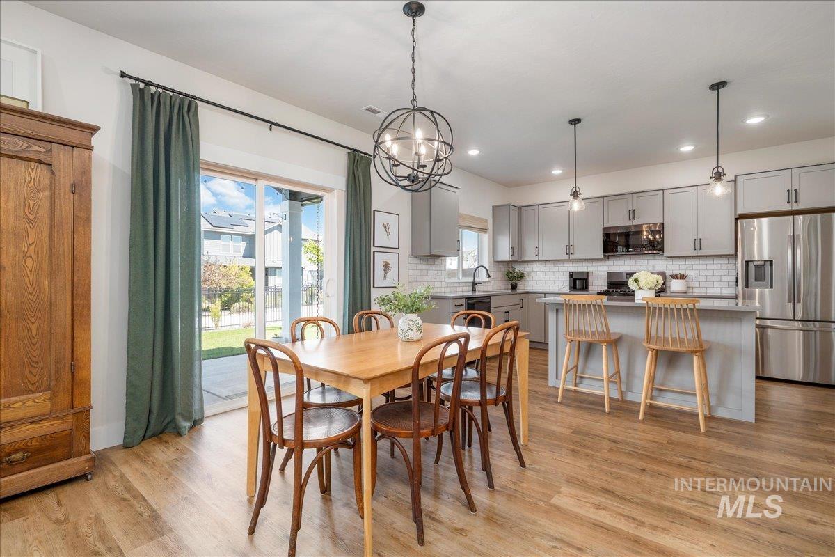 7134 W Storywood St, Boise, Idaho 83709-6263, 4 Bedrooms, 3 Bathrooms, Residential For Sale, Price $599,900,MLS 98984646