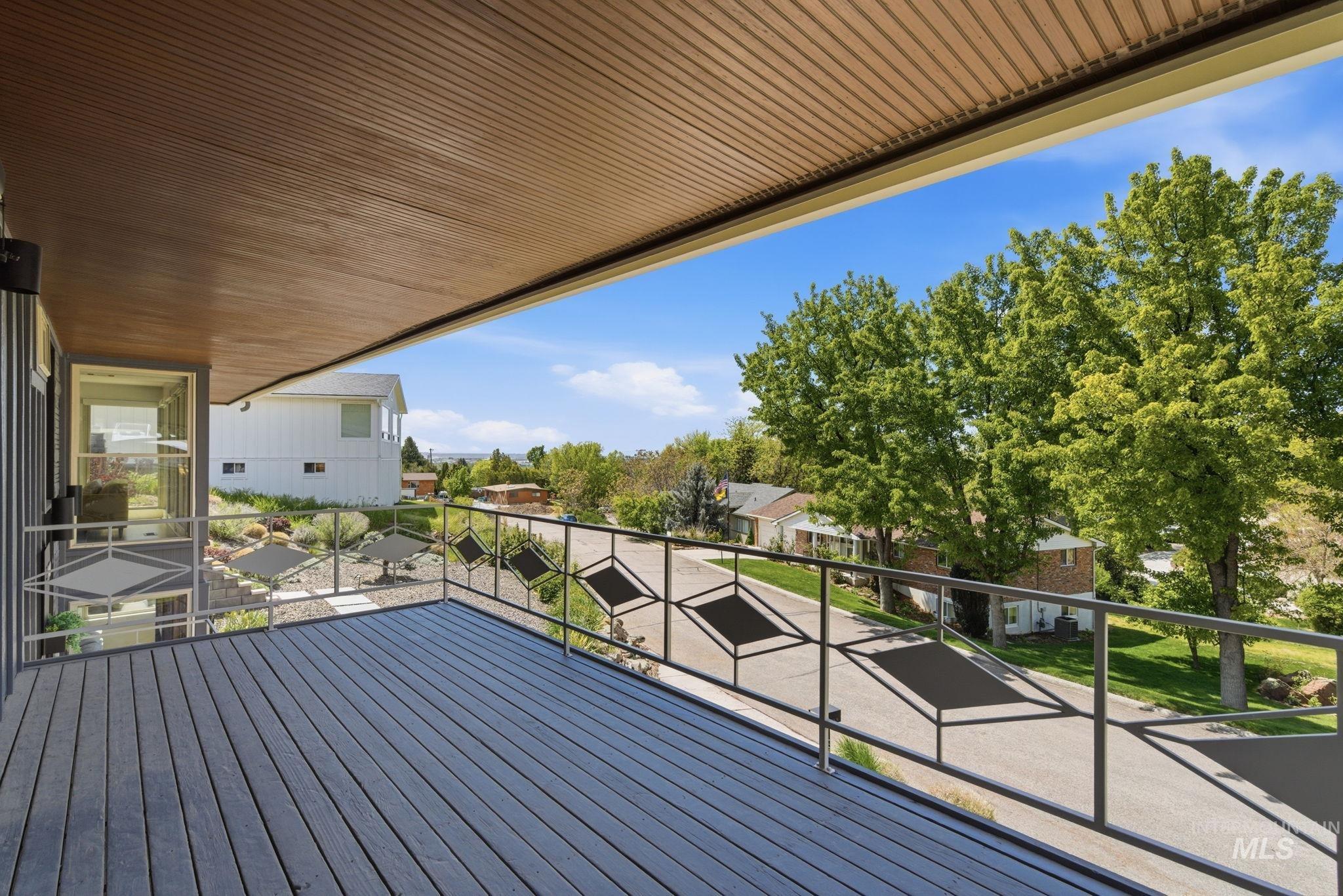2008 S Travertine Way, Boise, Idaho 83712, 3 Bedrooms, 3 Bathrooms, Residential For Sale, Price $1,089,000,MLS 98984648