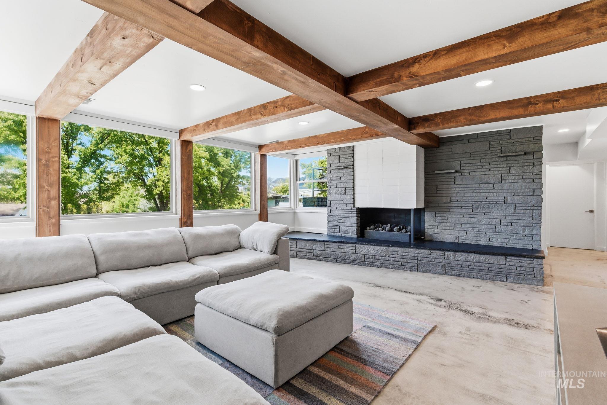 2008 S Travertine Way, Boise, Idaho 83712, 3 Bedrooms, 3 Bathrooms, Residential For Sale, Price $1,089,000,MLS 98984648
