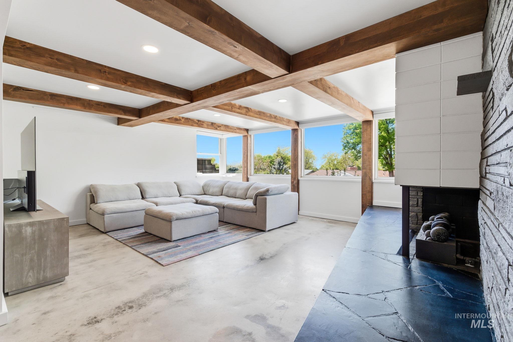 2008 S Travertine Way, Boise, Idaho 83712, 3 Bedrooms, 3 Bathrooms, Residential For Sale, Price $1,089,000,MLS 98984648