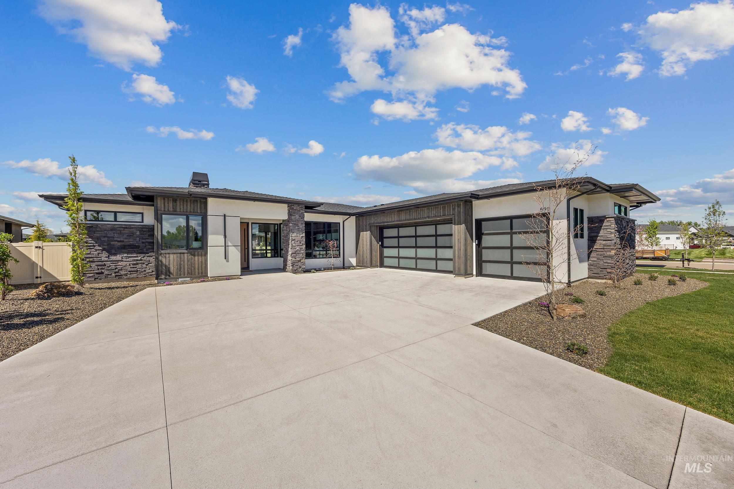591 N Pembina Place, Eagle, Idaho 83616, 3 Bedrooms, 2.5 Bathrooms, Residential For Sale, Price $1,136,353,MLS 98984649