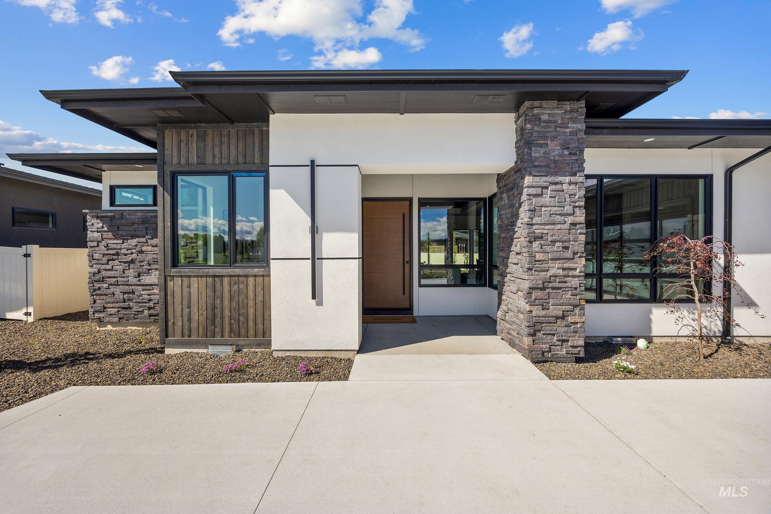 591 N Pembina Place, Eagle, Idaho 83616, 3 Bedrooms, 2.5 Bathrooms, Residential For Sale, Price $1,136,353,MLS 98984649
