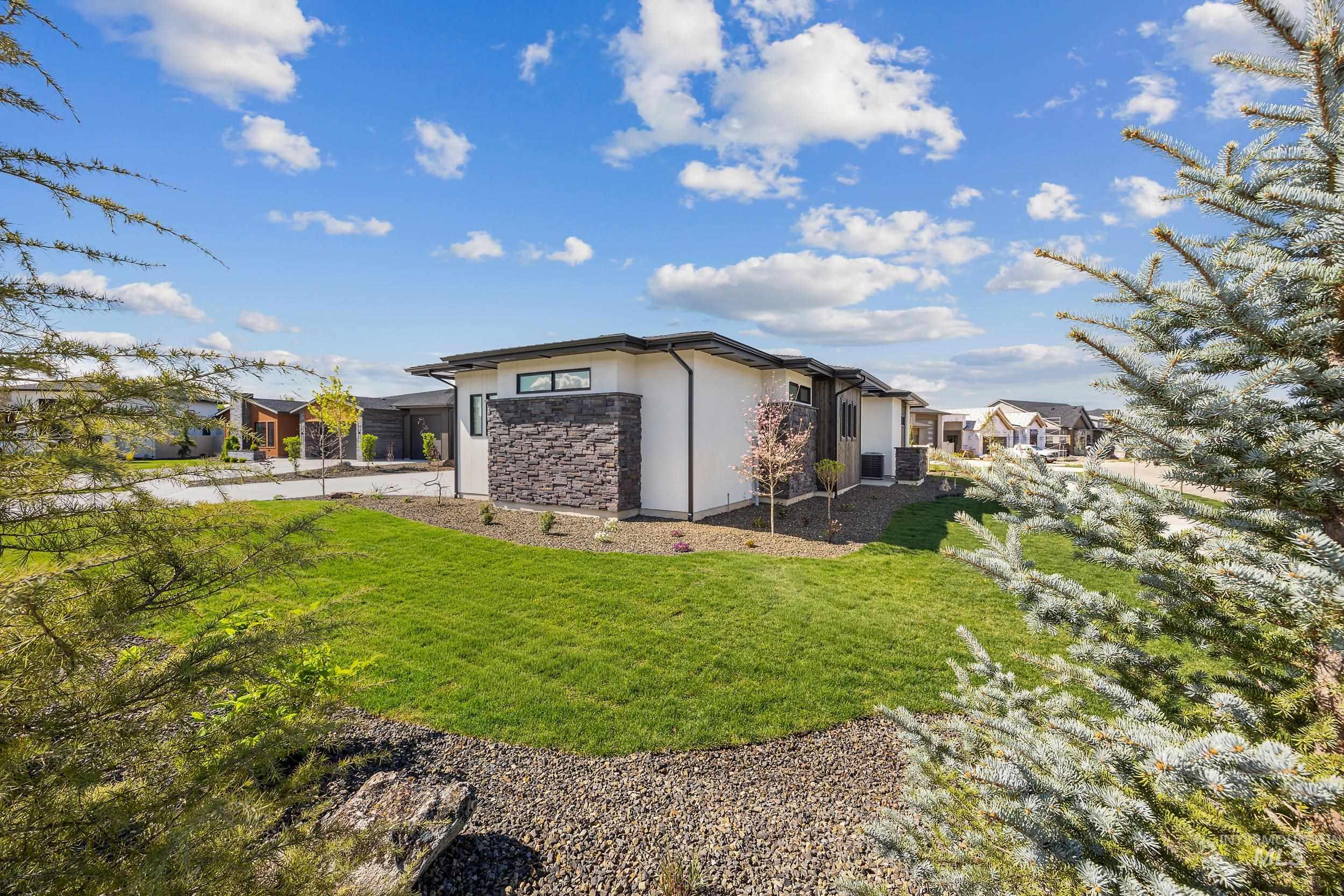 591 N Pembina Place, Eagle, Idaho 83616, 3 Bedrooms, 2.5 Bathrooms, Residential For Sale, Price $1,136,353,MLS 98984649