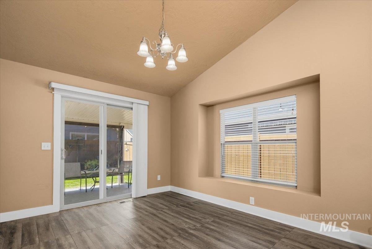 11127 W Springgold, Boise, Idaho 83709, 3 Bedrooms, 2 Bathrooms, Residential For Sale, Price $419,900, 98984651