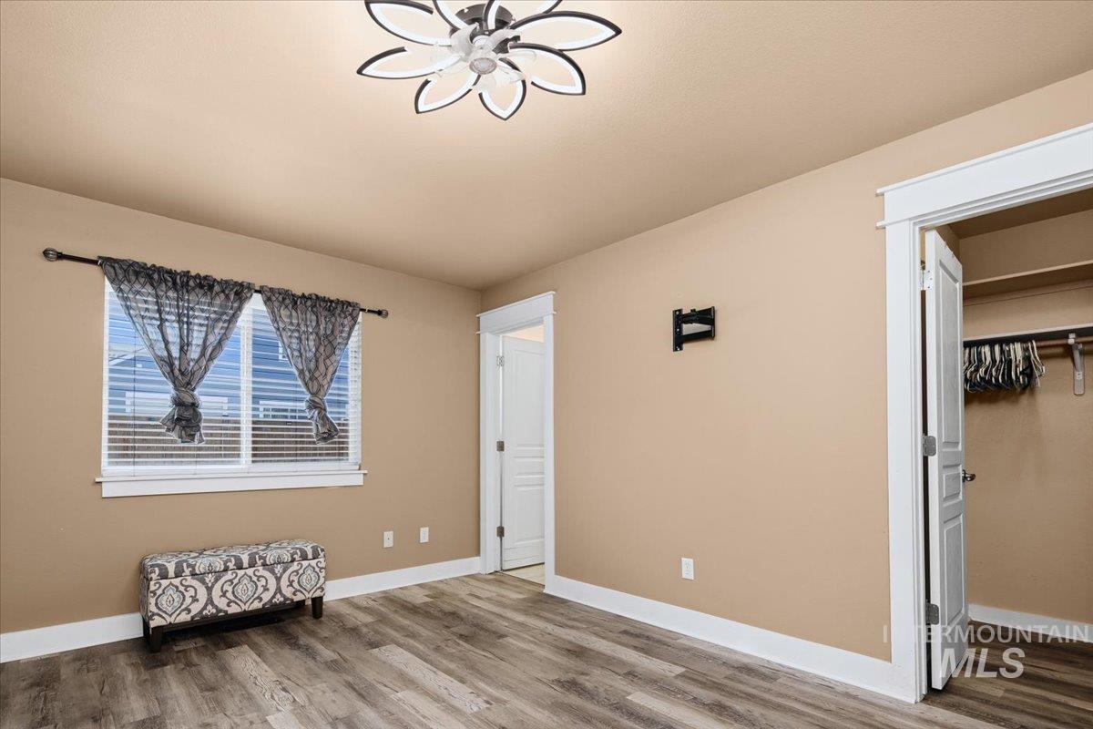 11127 W Springgold, Boise, Idaho 83709, 3 Bedrooms, 2 Bathrooms, Residential For Sale, Price $419,900, 98984651