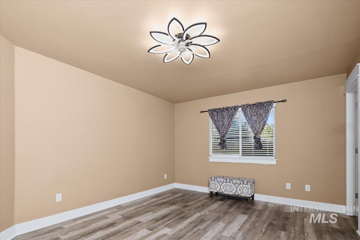11127 W Springgold, Boise, Idaho 83709, 3 Bedrooms, 2 Bathrooms, Residential For Sale, Price $419,900, 98984651