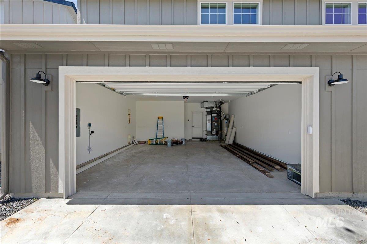 158 N Edgewood Ln, Eagle, Idaho 83616, 3 Bedrooms, 2.5 Bathrooms, Residential For Sale, Price $579,900,MLS 98984652