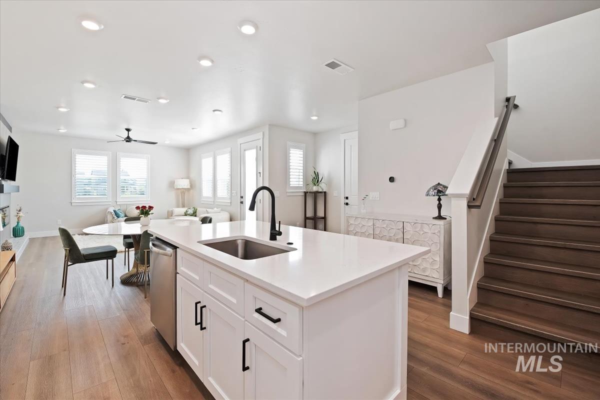 12615 W Mars Ln, Star, Idaho 83669, 3 Bedrooms, 2.5 Bathrooms, Residential For Sale, Price $419,900,MLS 98984654